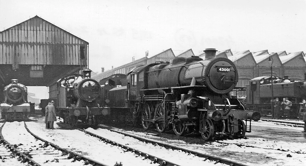 Locomotives in front of the Swindon Works in about 1960. Image taken by Ben Brooksbank https://www.geograph.org.uk/profile/44502