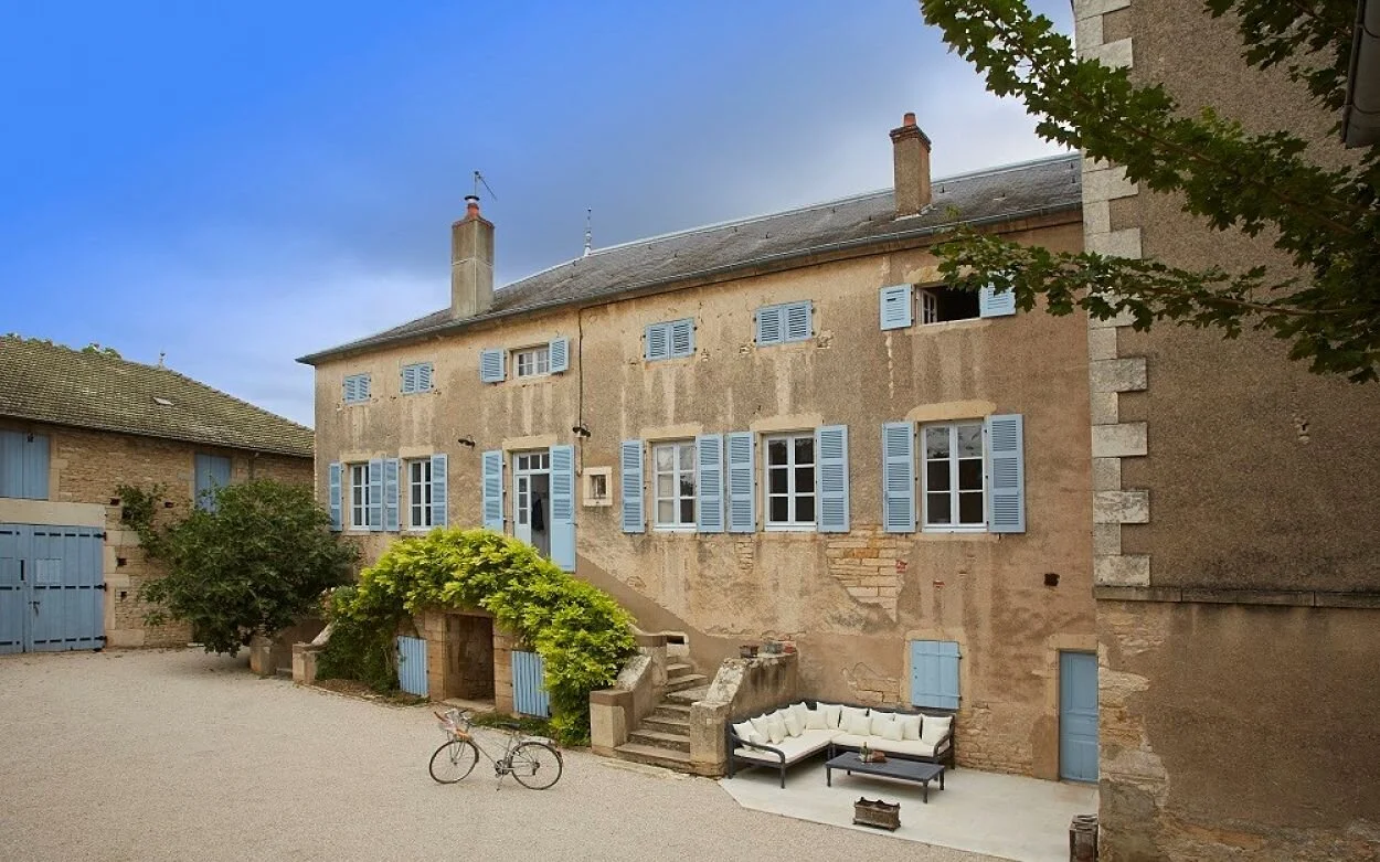 Burgundy accommodation Best Opt..jpg