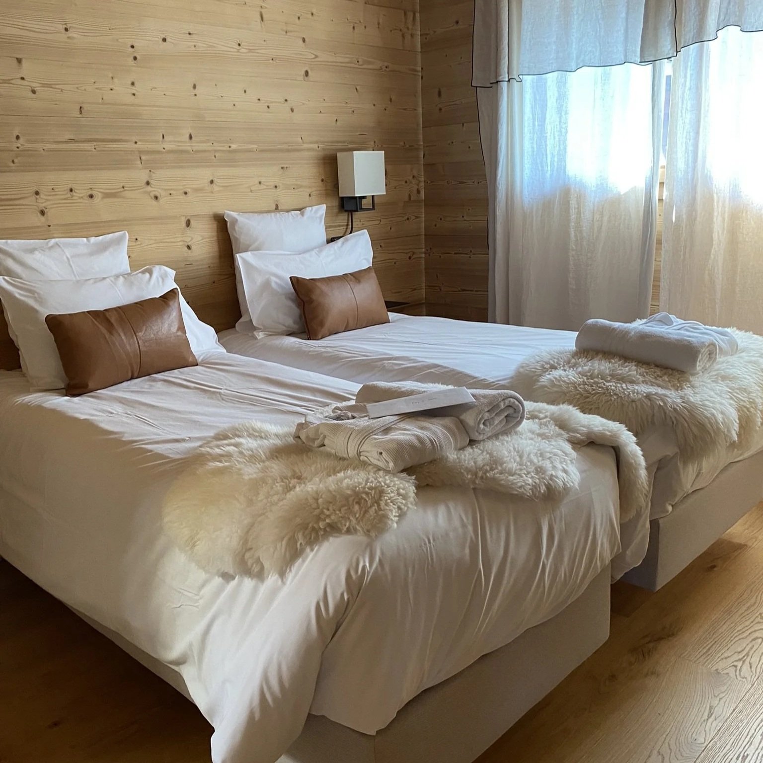 IMG_1010 (1)_Easy-Resize.com.jpg