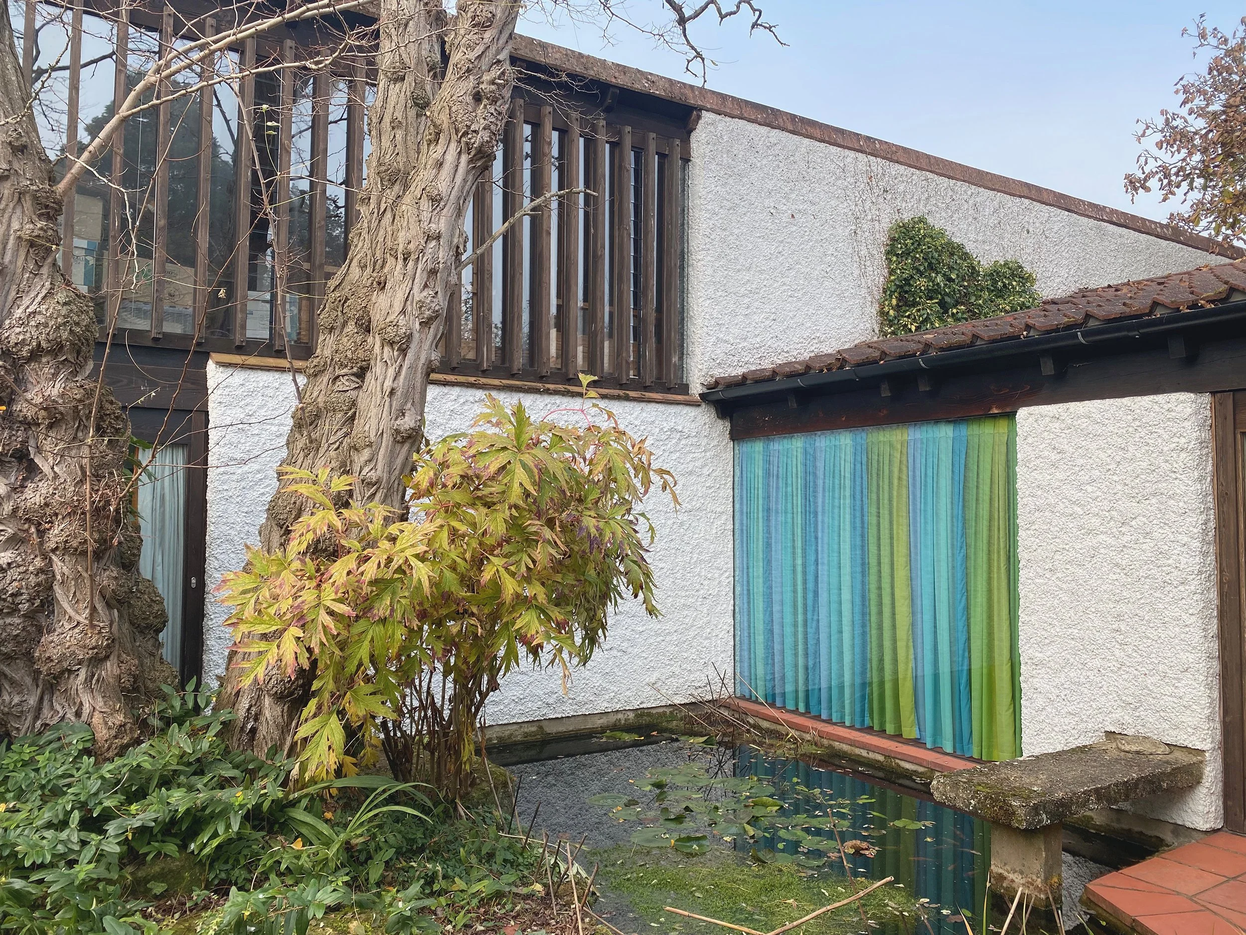 A Symphony of House and Garden