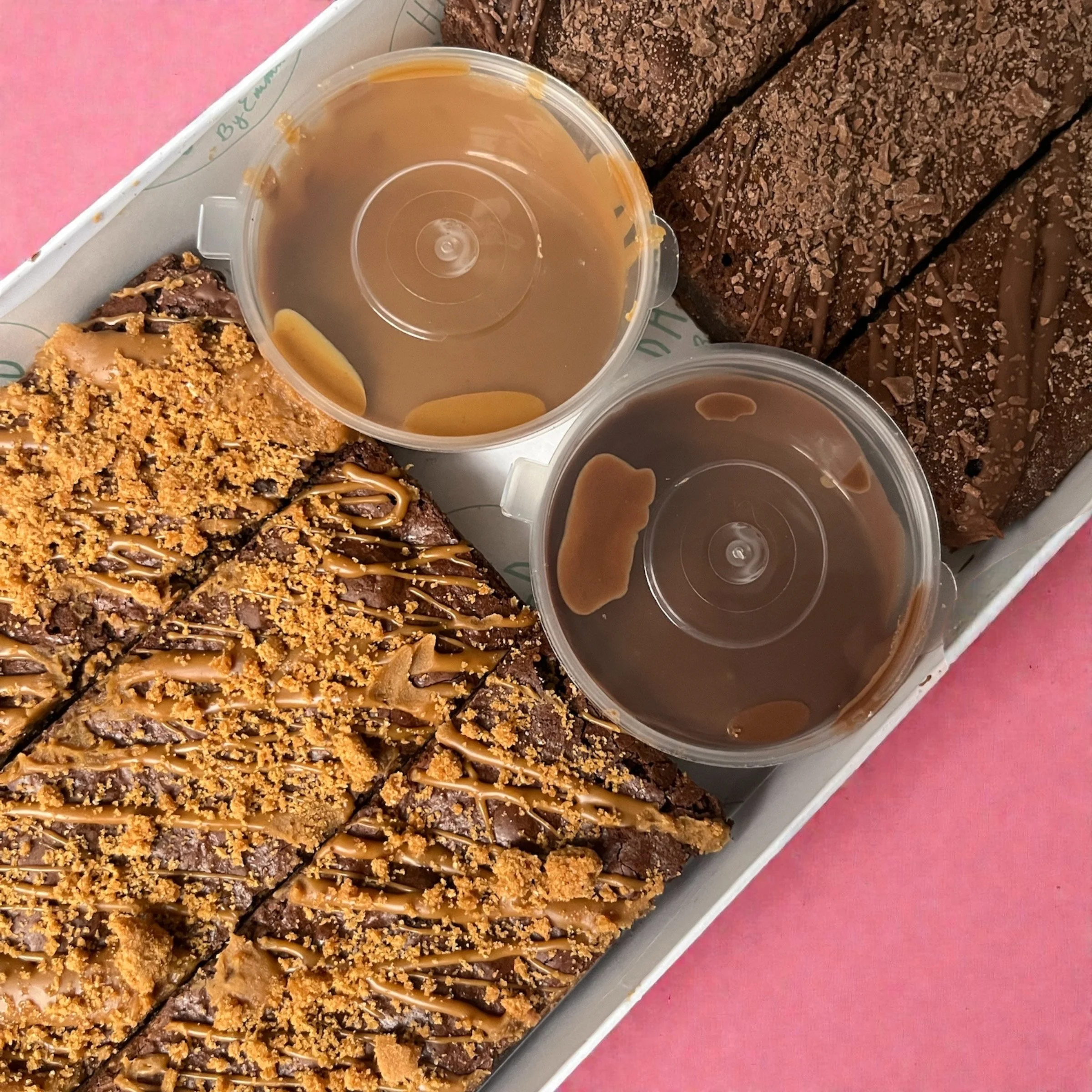 Valentine's brownie dipping box