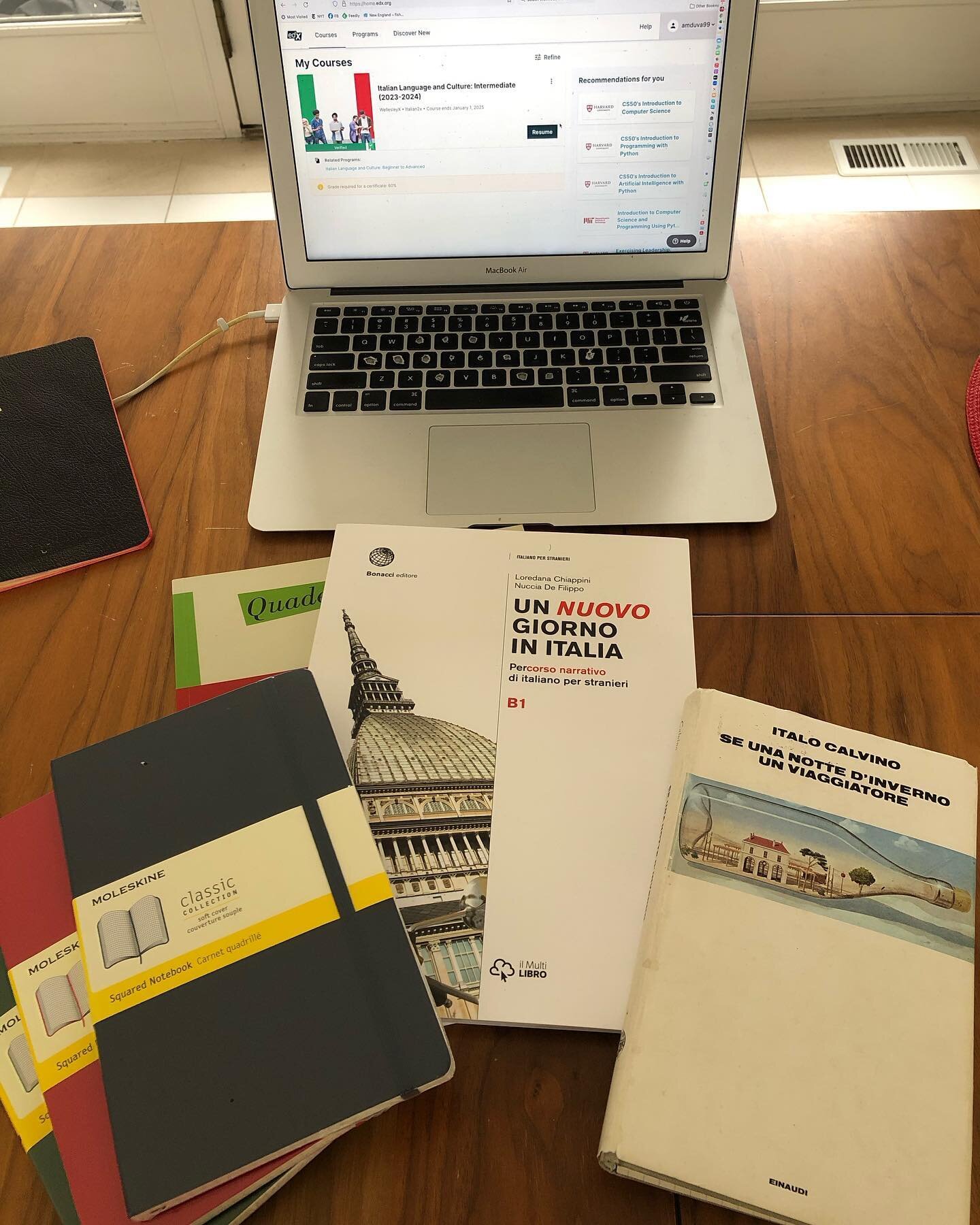 Six months to get myself to pass an intermediate #italian language exam. Written, oral, reading comprehension. I can do this. Non ce problema! Si?