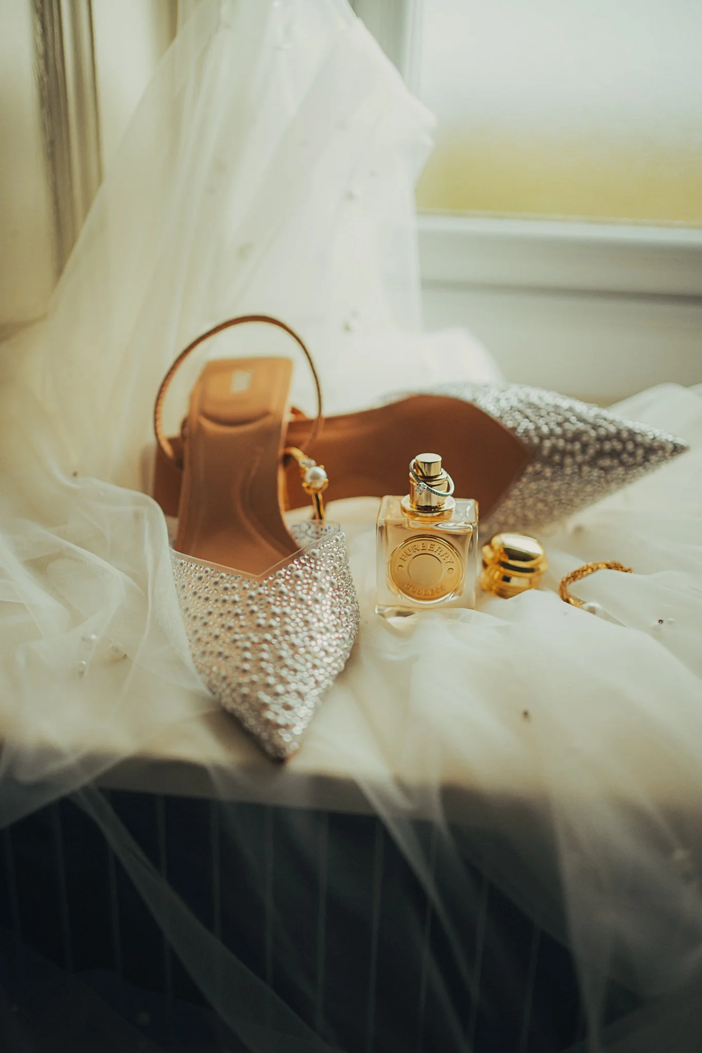 bridal-accessories-dornoch-highland-wedding.jpg