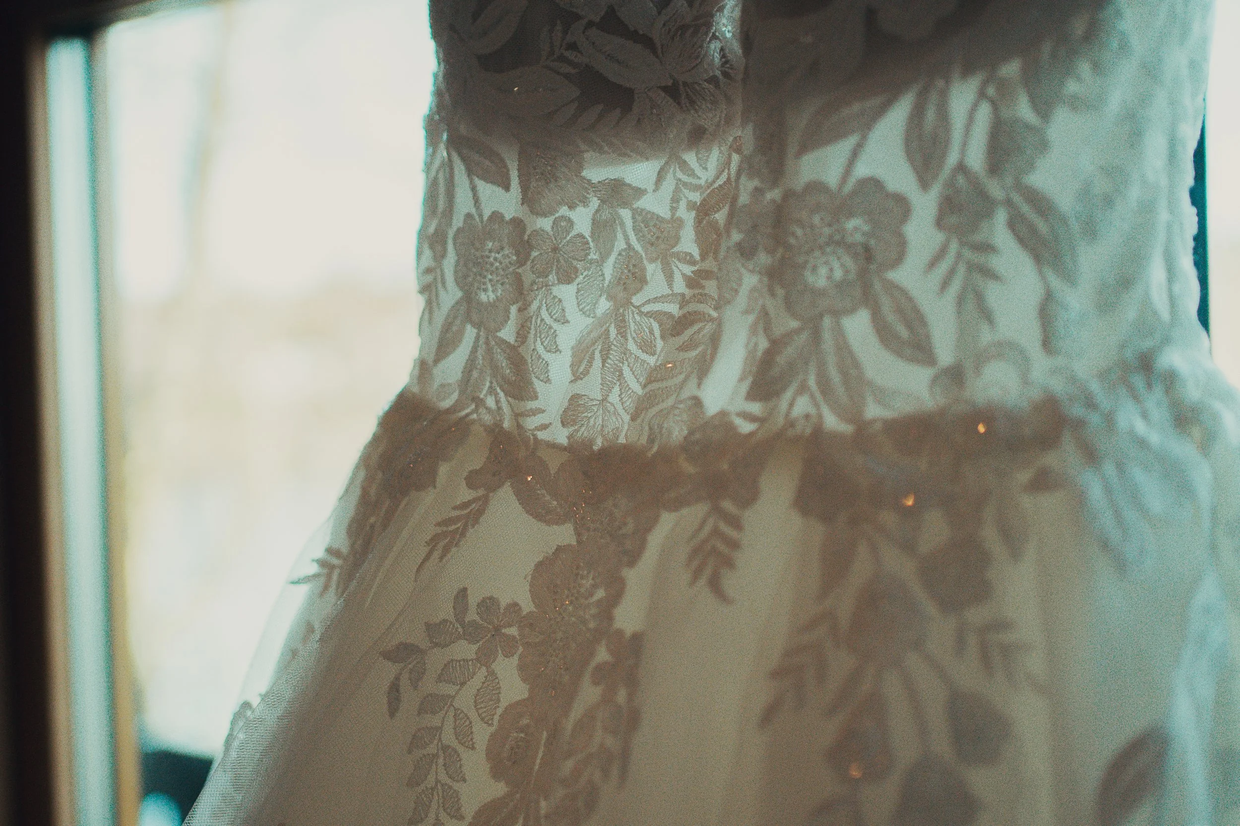 wedding-dress-details-scotland.jpg