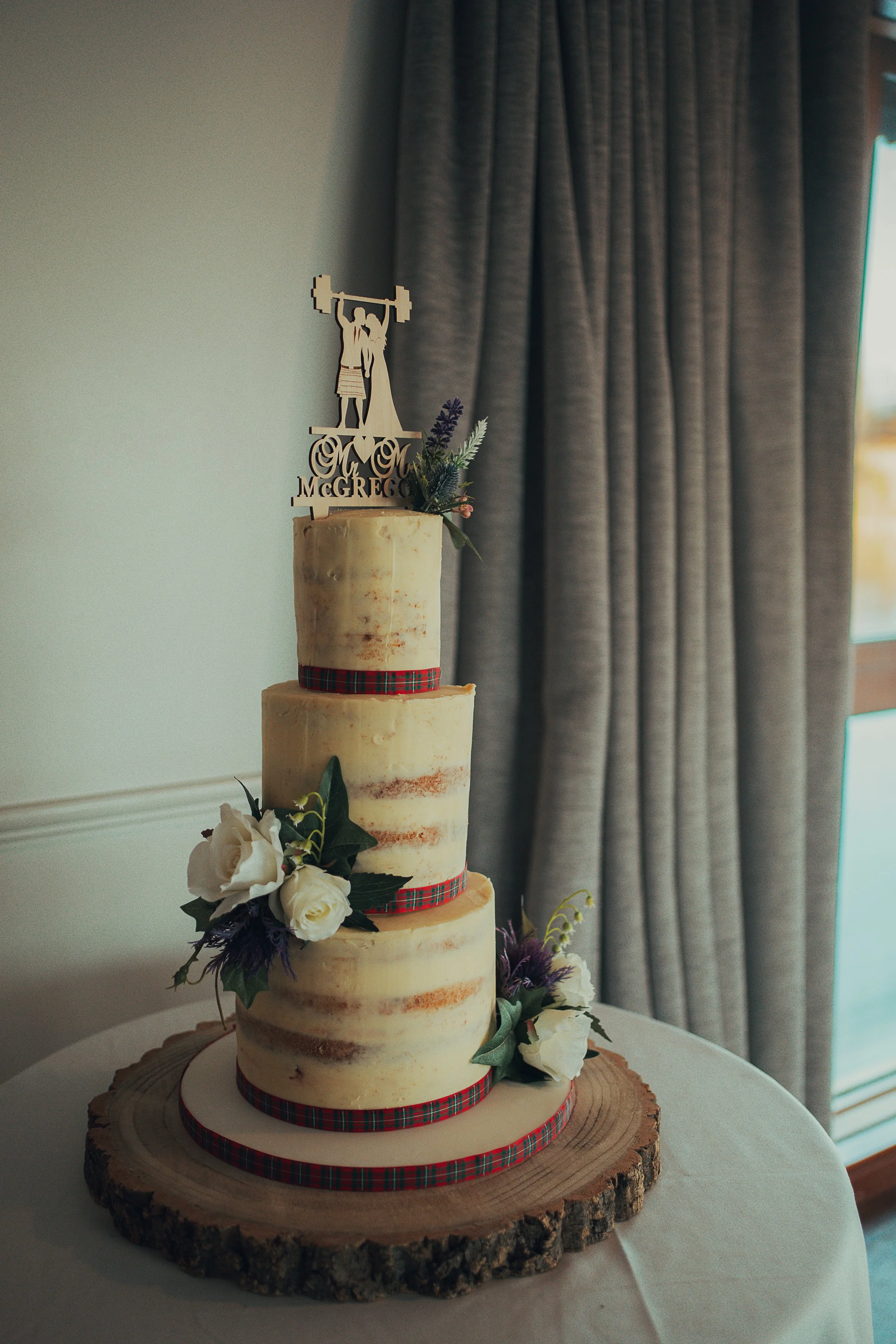 wedding-cake-forbes-of-kingennie.jpg