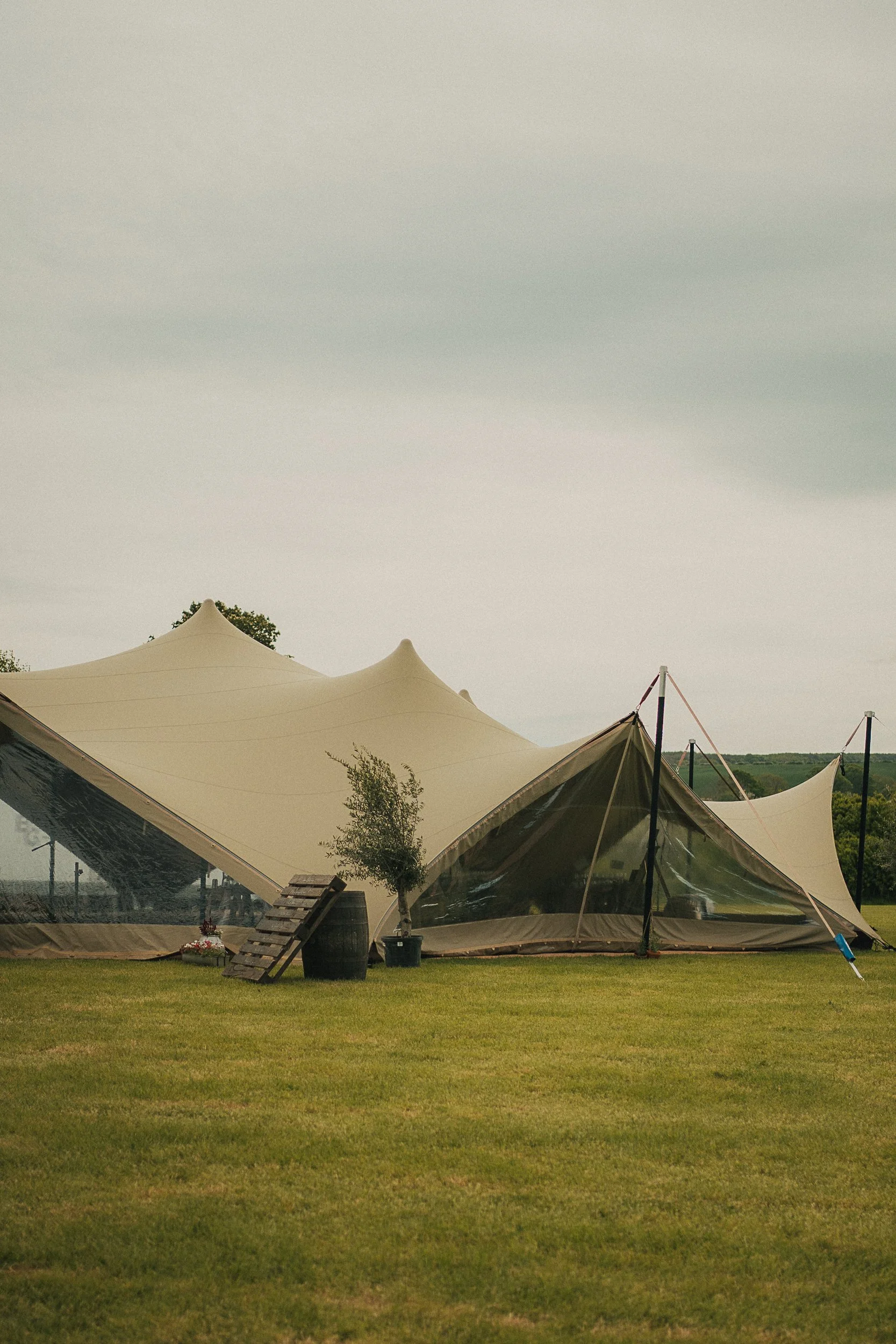present-tents-stretch-tent-scottish-farm-wedding.jpg