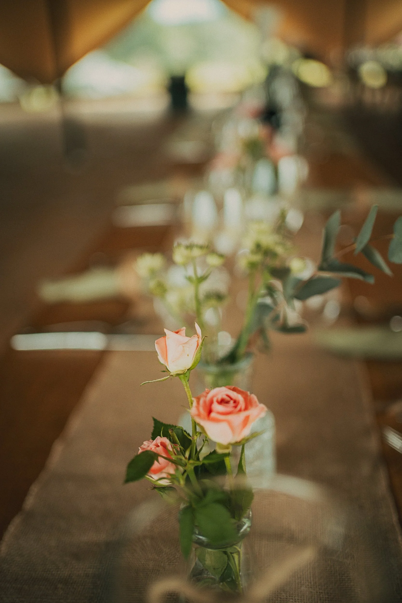 wedding-table-flowers-roses-scottish-borders-wedding.jpg
