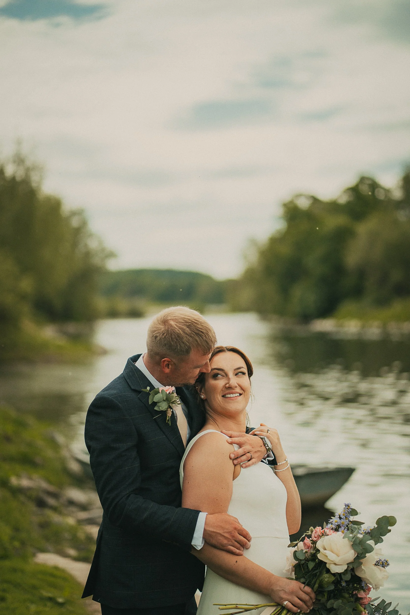 riverside-wedding-portraits-river-tweed-kelso.jpg
