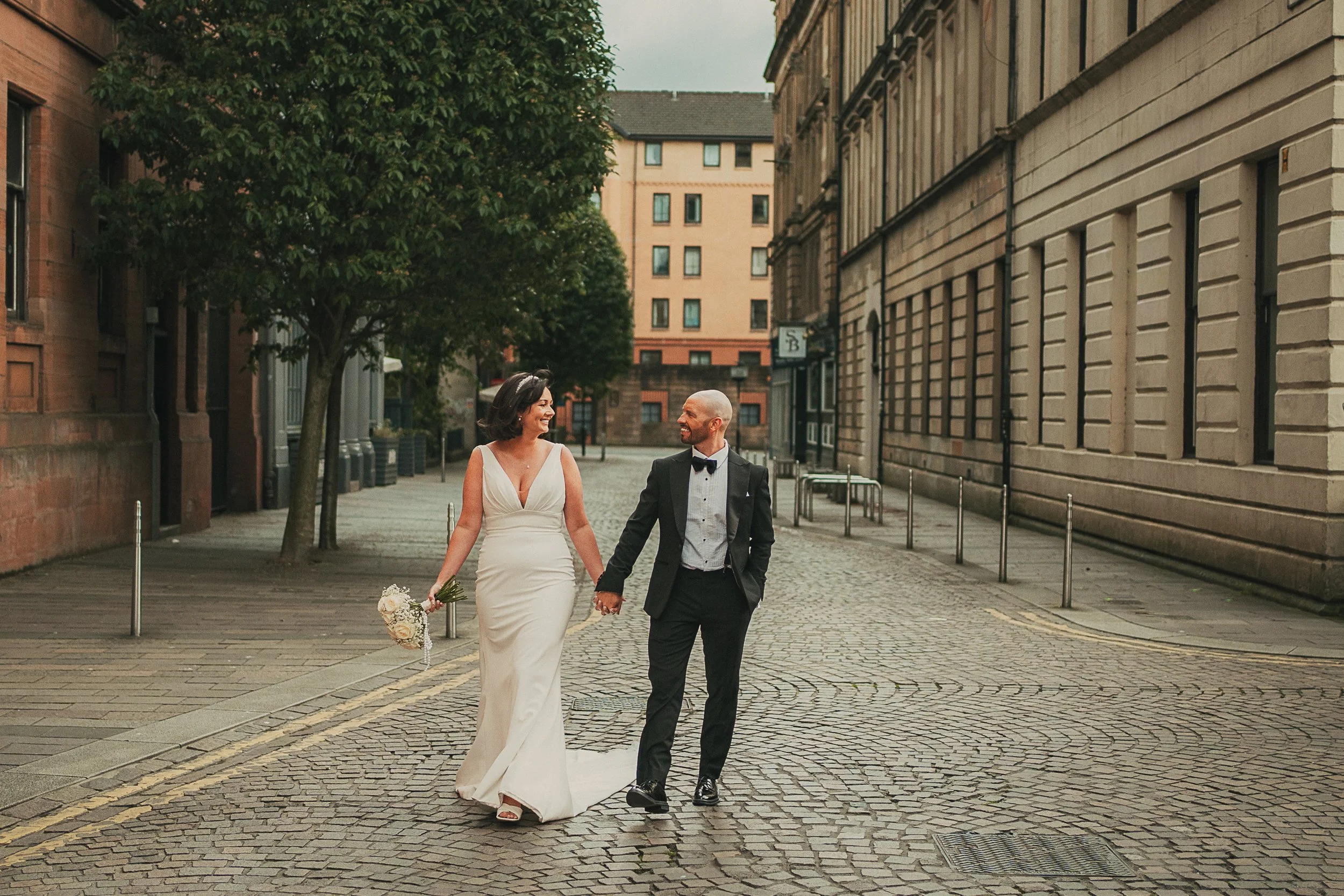 merchant-city-arches-wedding-portraits-glasgow-1.jpg