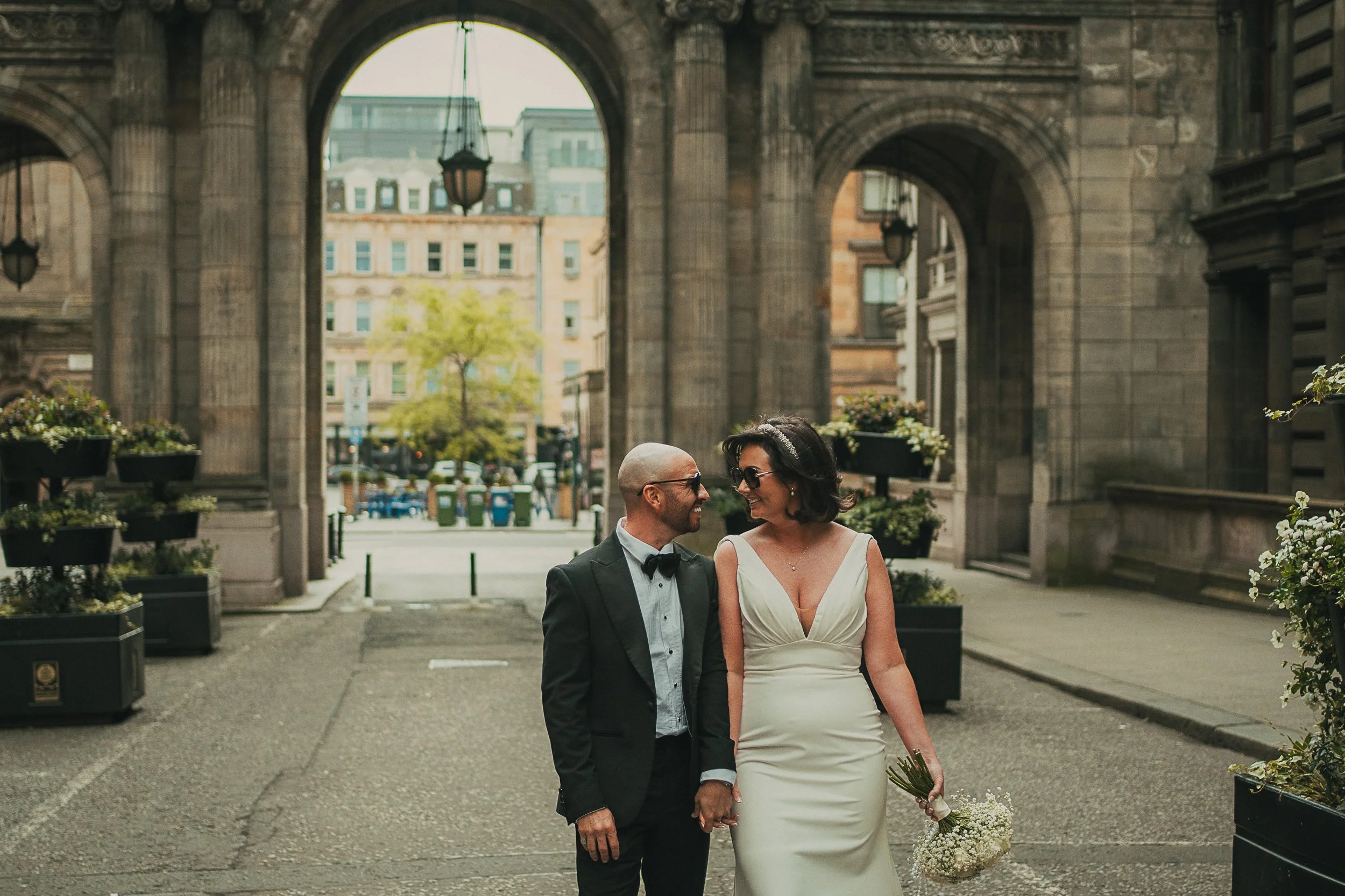 merchant-city-arches-bride-groom-portrait-4.jpg