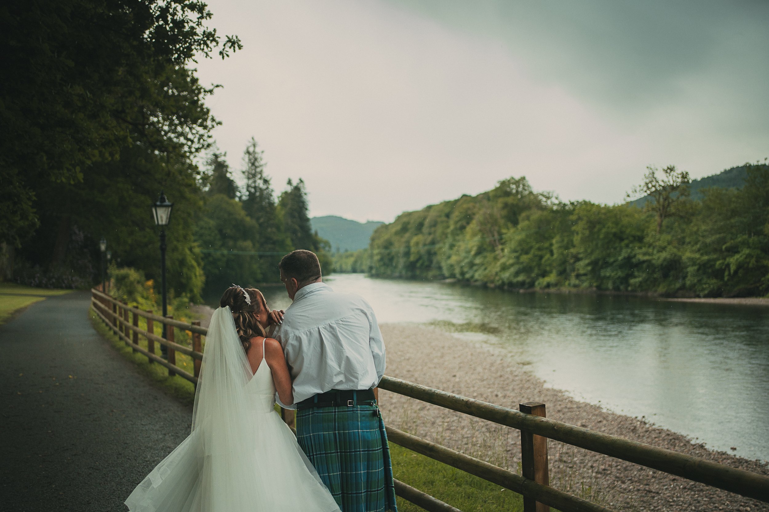 shona-john-walking-river-tay-dunkeld-house-hotel.jpg