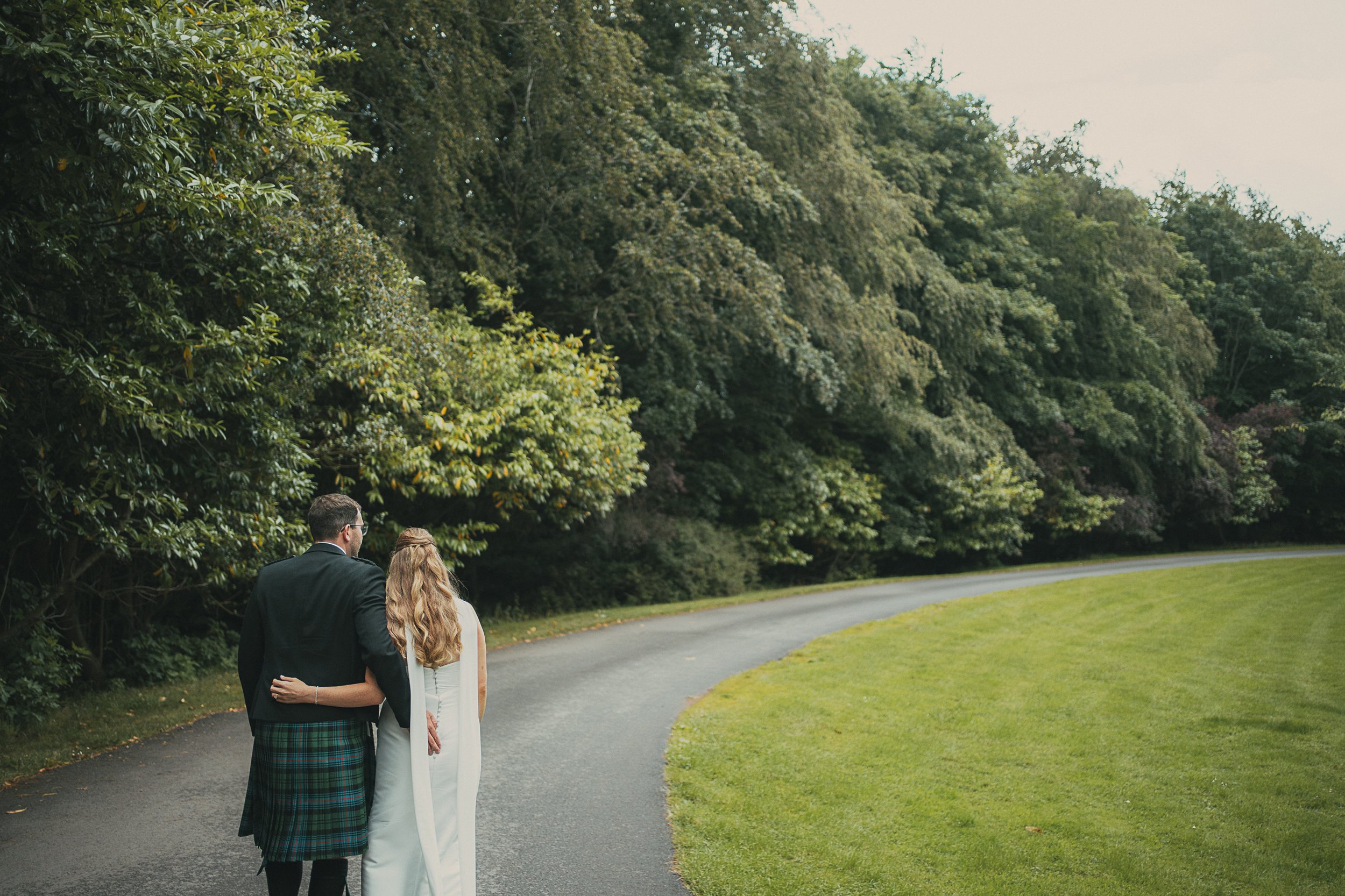 broxmouth-courtyard-romantic-walk.jpg