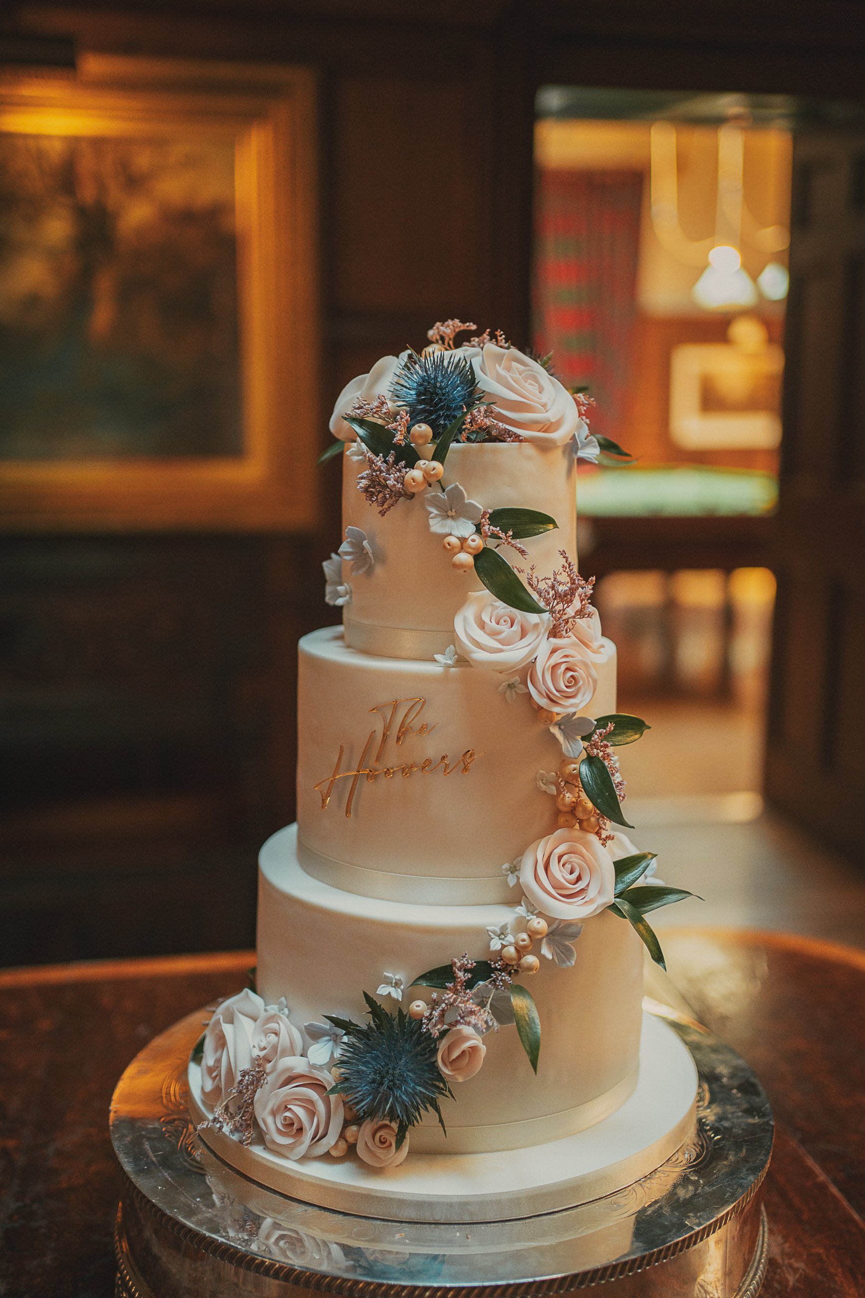 dundas-castle-wedding-cake-scotland.jpg