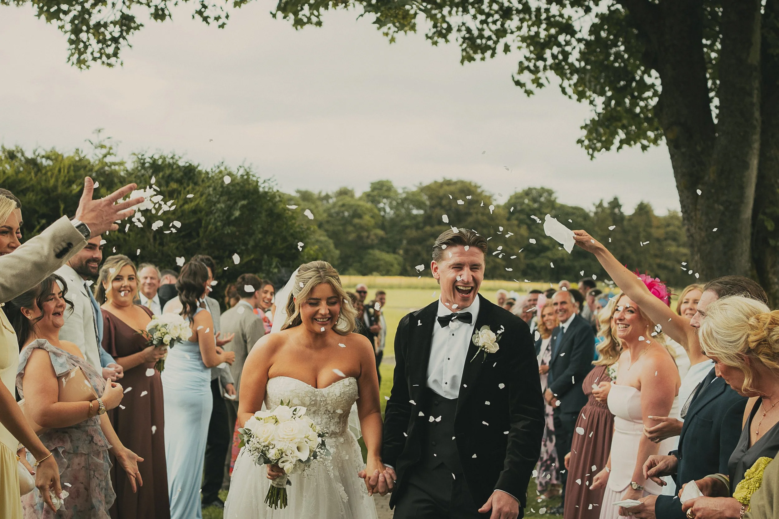 cornhill-castle-confetti-celebration-02.jpg
