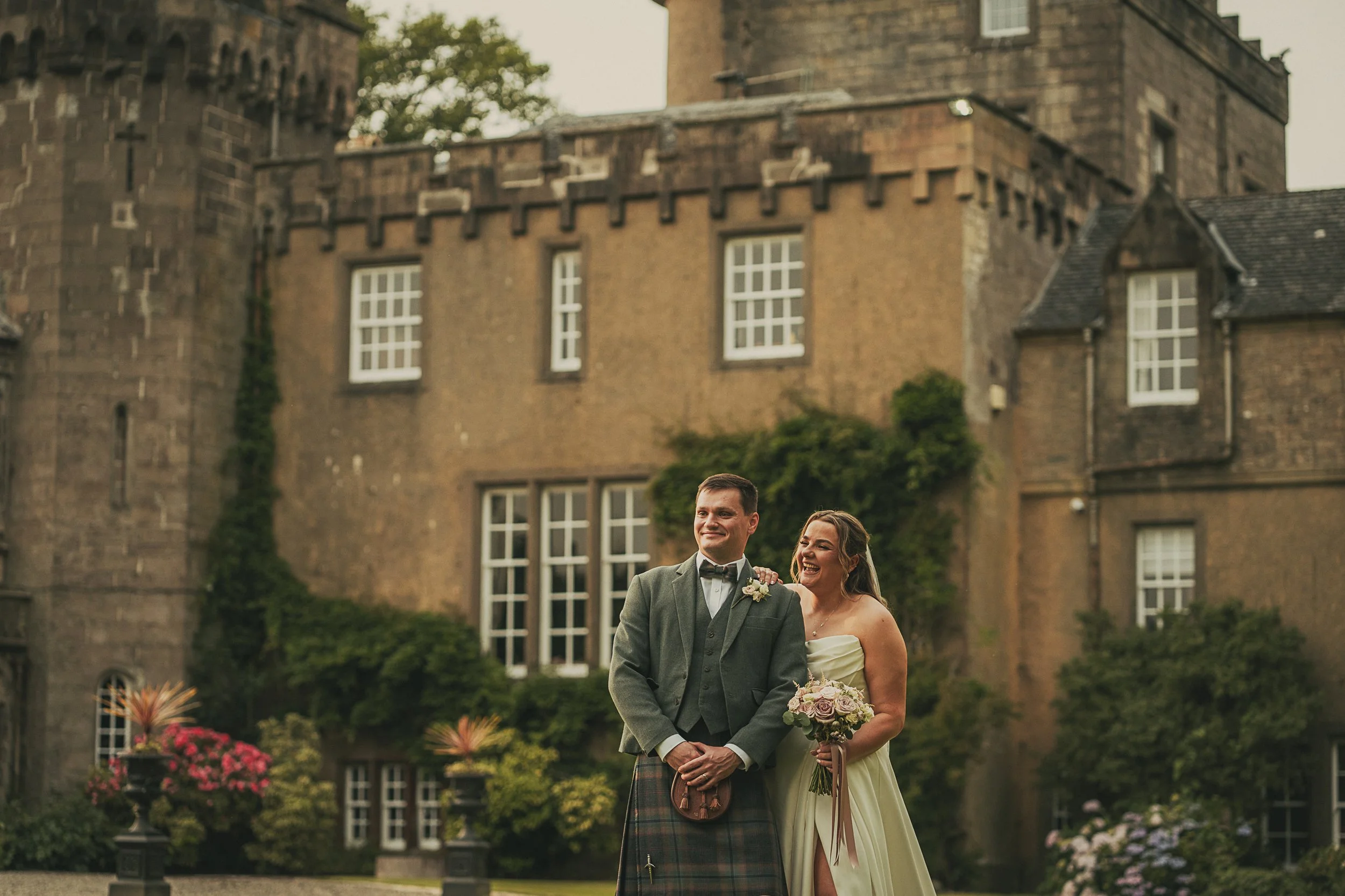 boturich-castle-couple-portrait-gardens.jpg