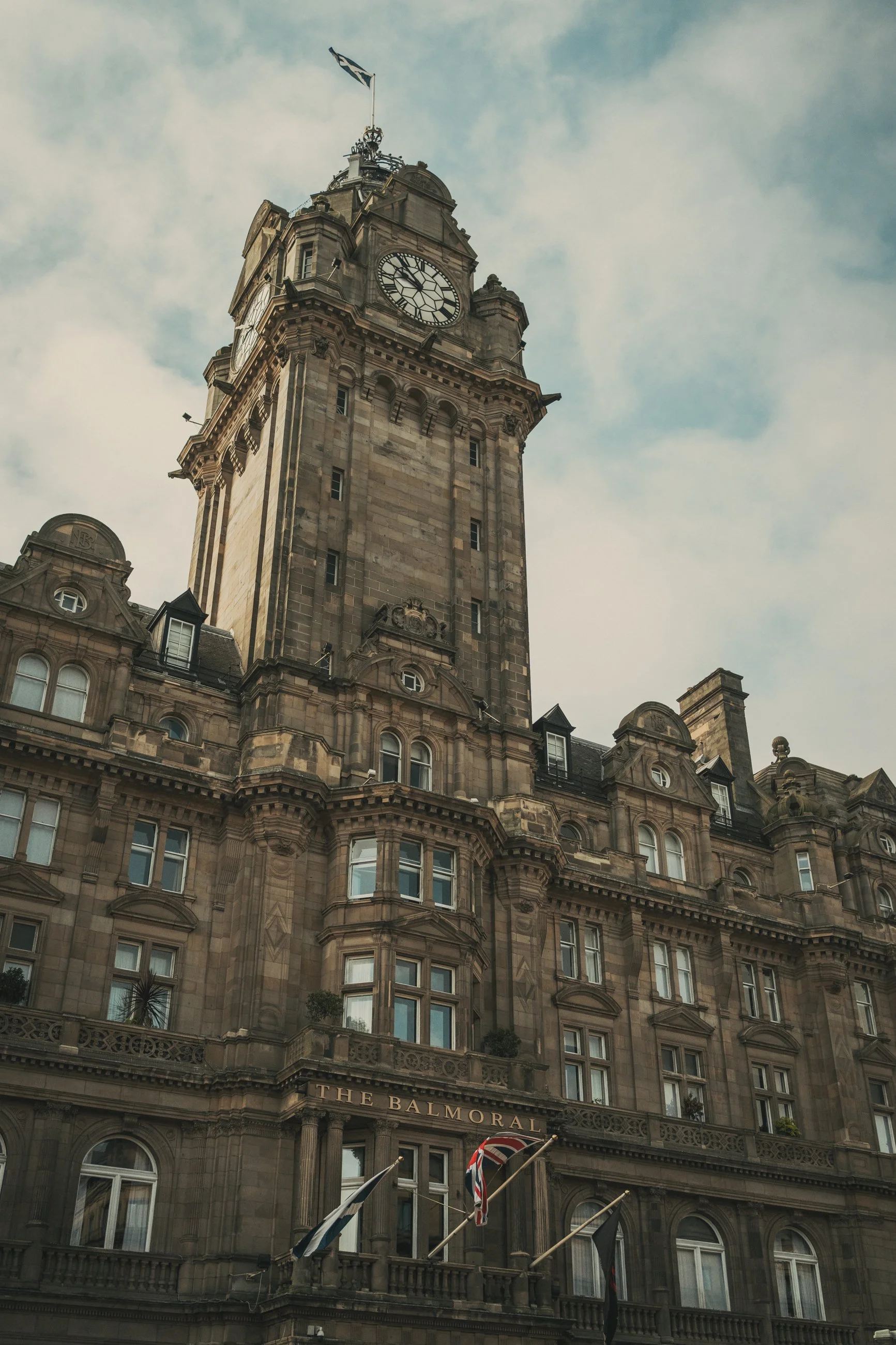 balmoral-hotel-edinburgh-wedding-venue-exterior.jpg