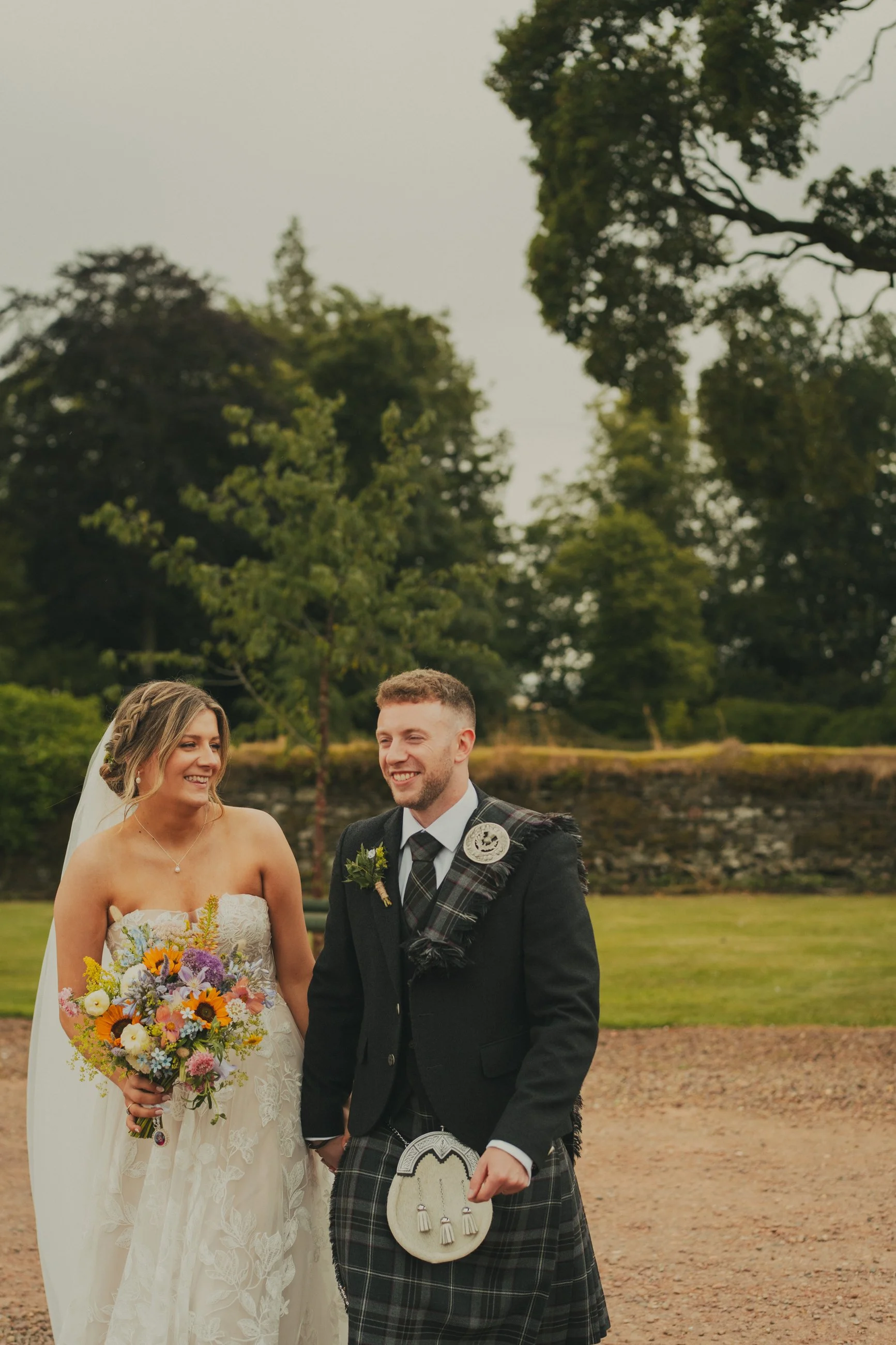 bryony-ryan-wedderlie-house-couple-portraits-grounds.jpg