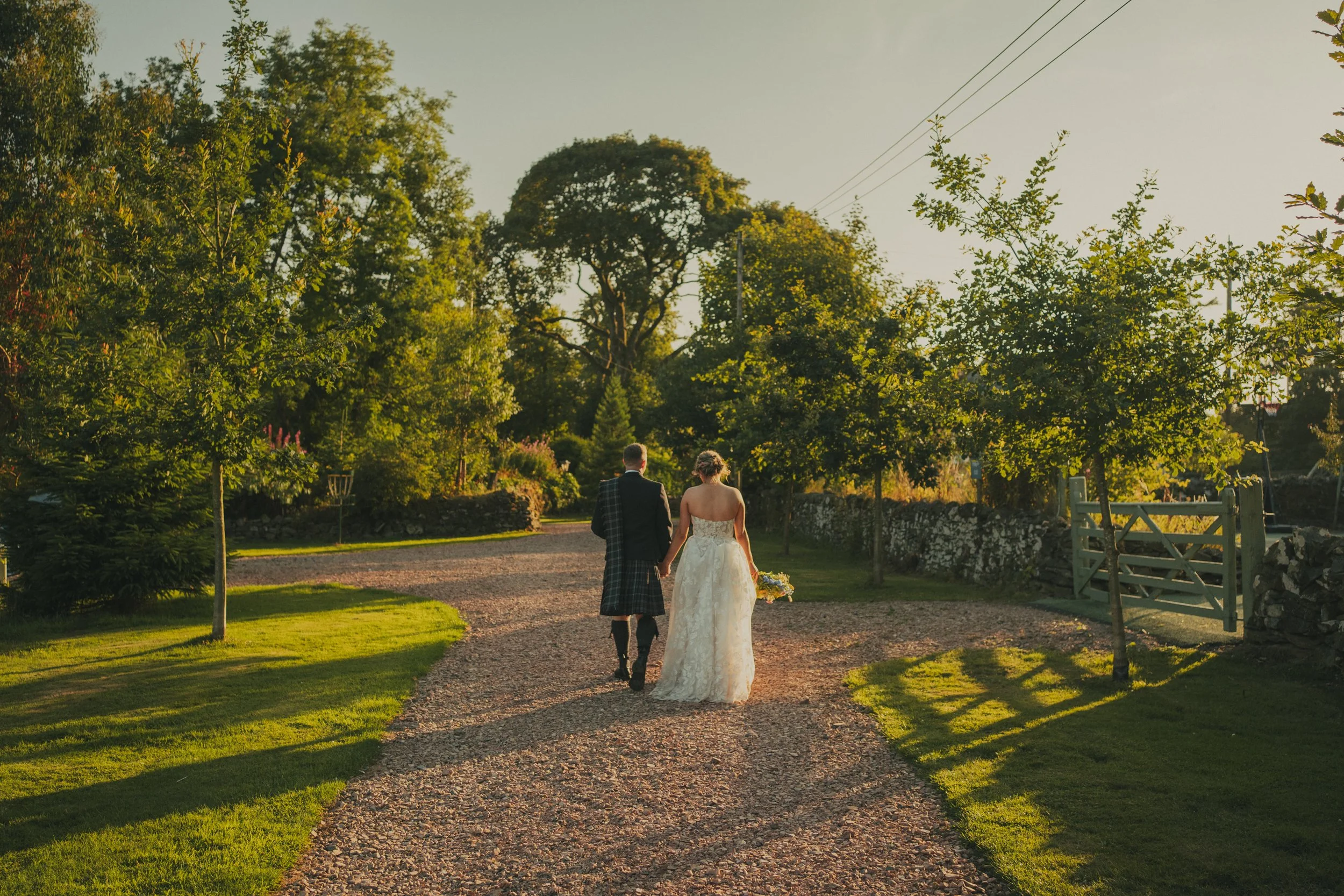 bryony-ryan-wedderlie-house-golden-hour-wedding.jpg