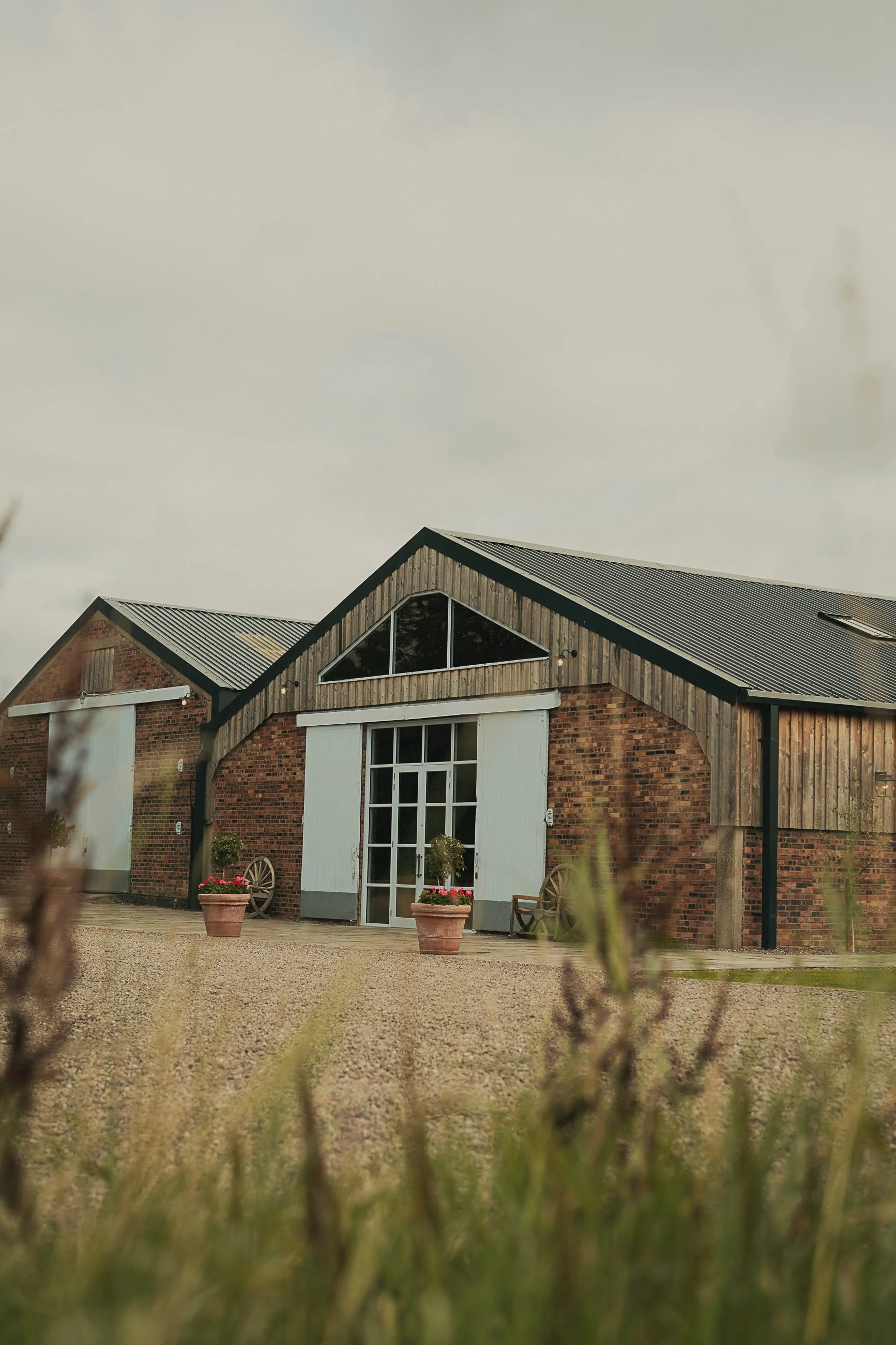 rossie-on-the-earn-wedding-barn-exterior-perthshire.jpg