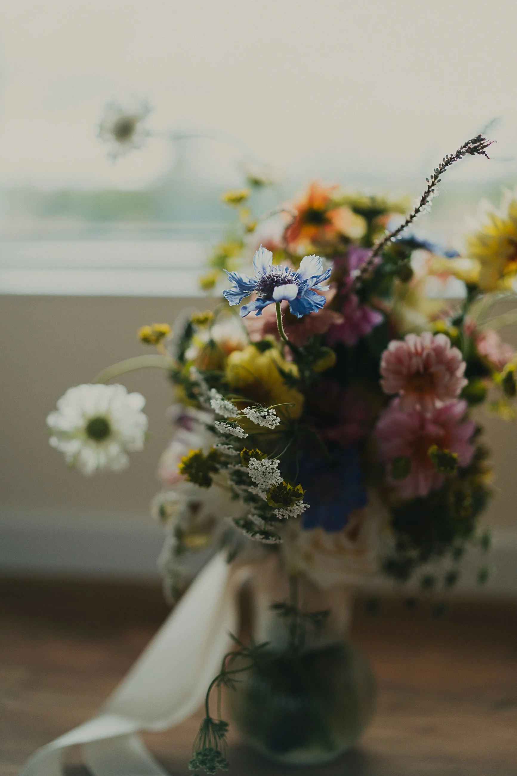rossie-on-the-earn-wedding-wildflowers-perthshire.jpg