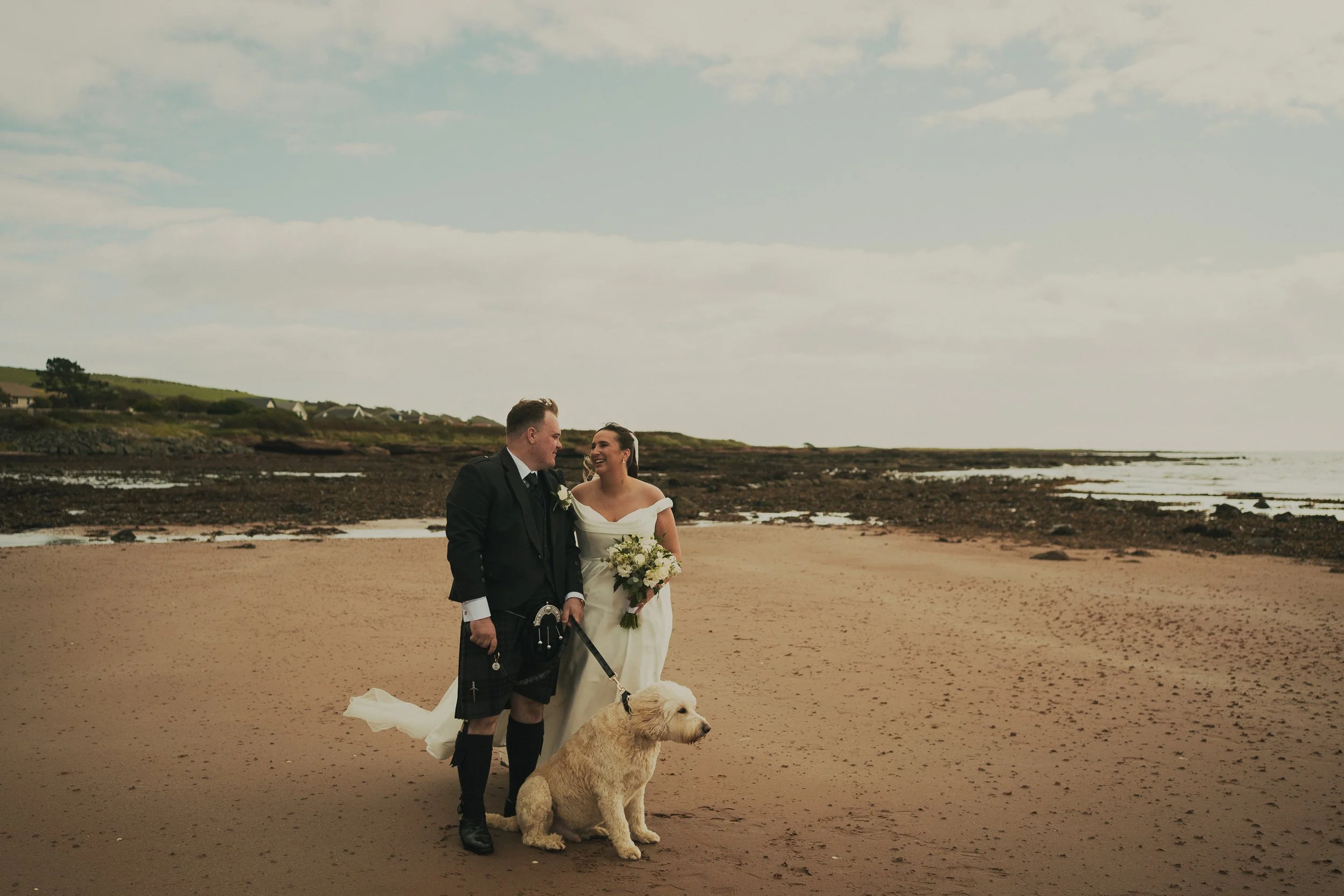 gill-callum-beamer-seamill-hydro-wedding-beach.jpg