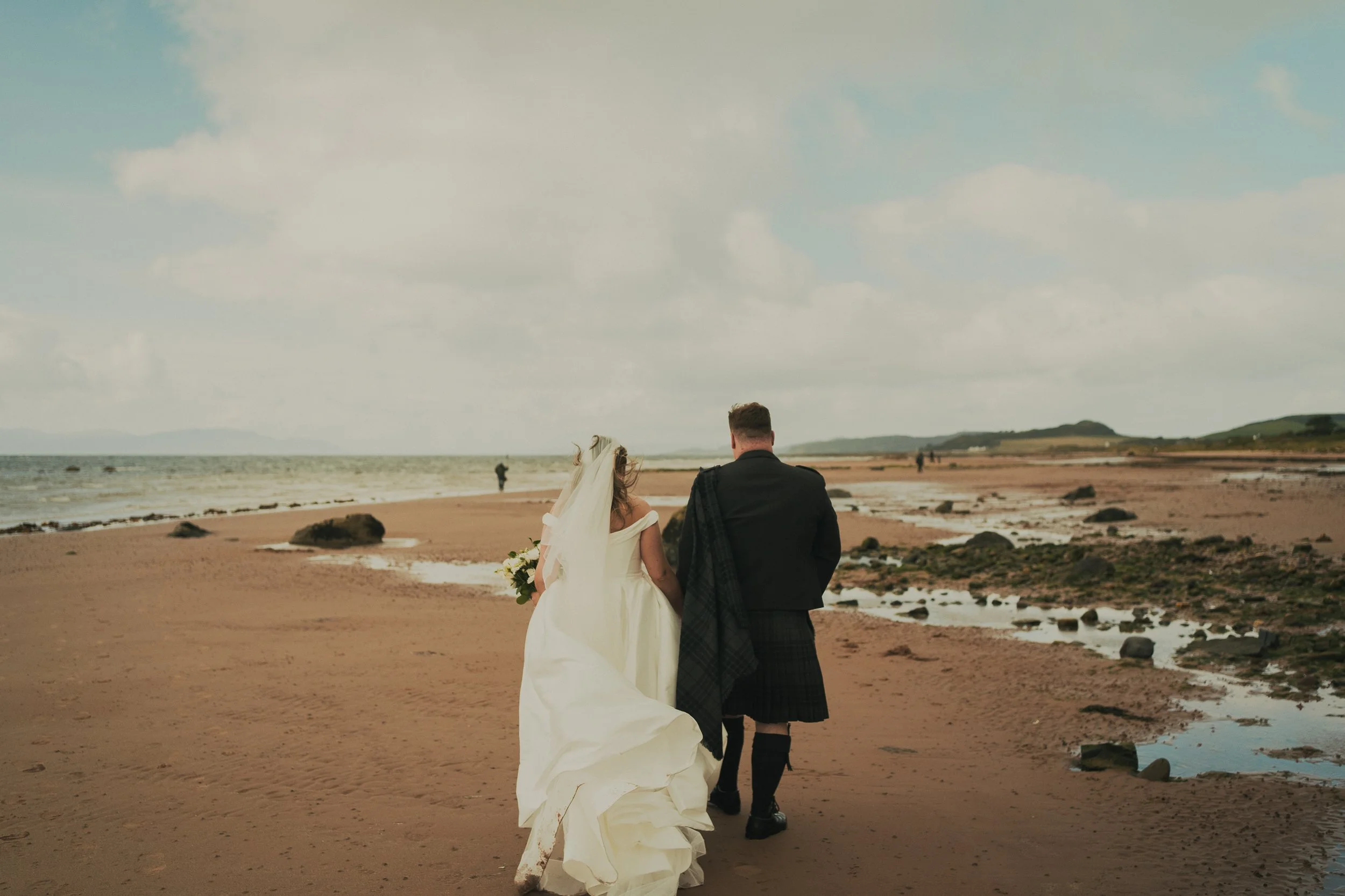 gill-callum-seamill-hydro-wedding-couple-beach.jpg
