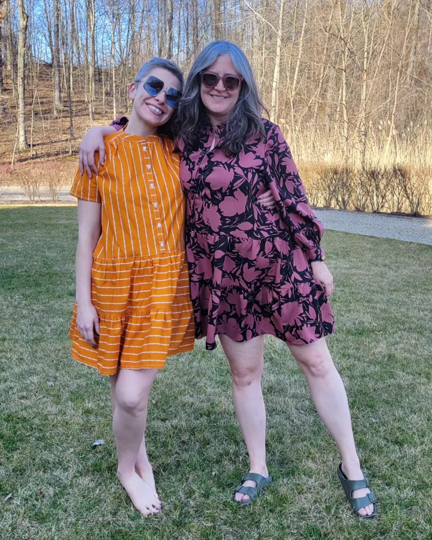 Me Made May day 12!

Ok this pic was not taken today but the second pic was! Little porch pic gets sidelined for these pics from our sewing retreat back in March when Jen and I made her new Poppy Dresses, coming soon! #grainlinepoppy #grainlinestudio