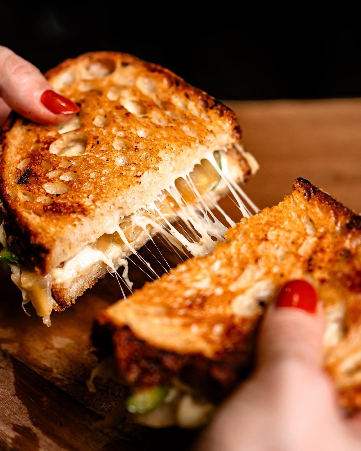 Ice rain outside. #Mississauga &lsquo;s favourite grilled cheese inside. 🧀❄️

When the weather is doing the absolute most, our artisan grilled cheese is doing what it does best &mdash; golden, gooey, crispy comfort in every bite.

Pull up and warm u
