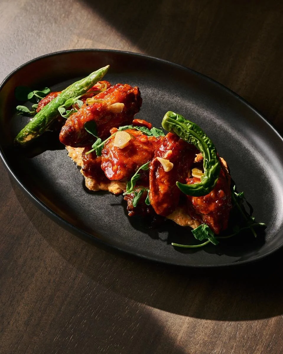 Wing night but make it extraordinary 😍

#yyzeats #datenightyyz #gtaeats #bukaafterdark #Meadowvale #restaurantscanada
