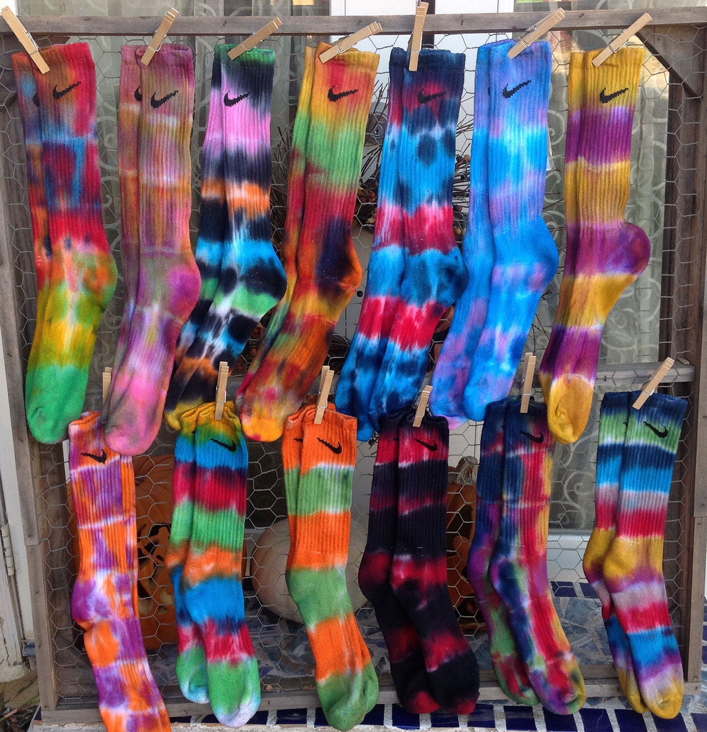 Tie Dye Kit - Funky Groovy - Craft Warehouse