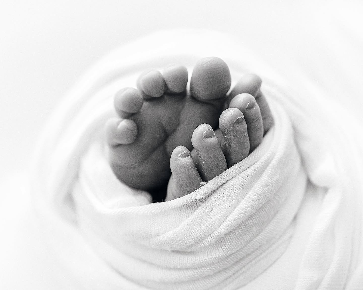 &quot;There is beauty in every small detail of your life. You just have to look for it&quot; ~Holly Hinton

To inquire about a session, please visit www.karendanielphotography.com or email hello@karendanielphotography.com.