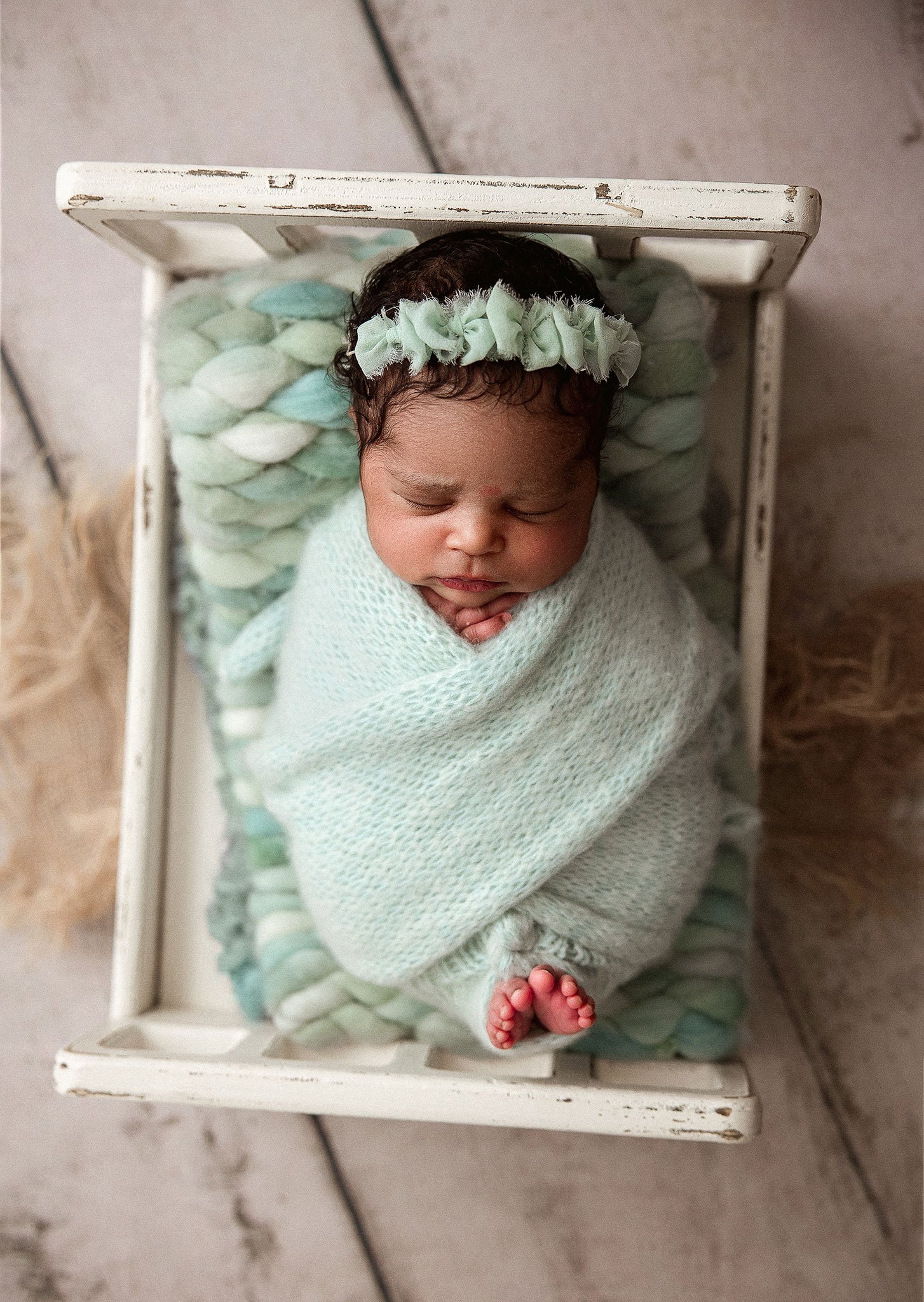 Houston-newborn-photography-expert-specializing-in-cozy-dreamy-setups.jpg