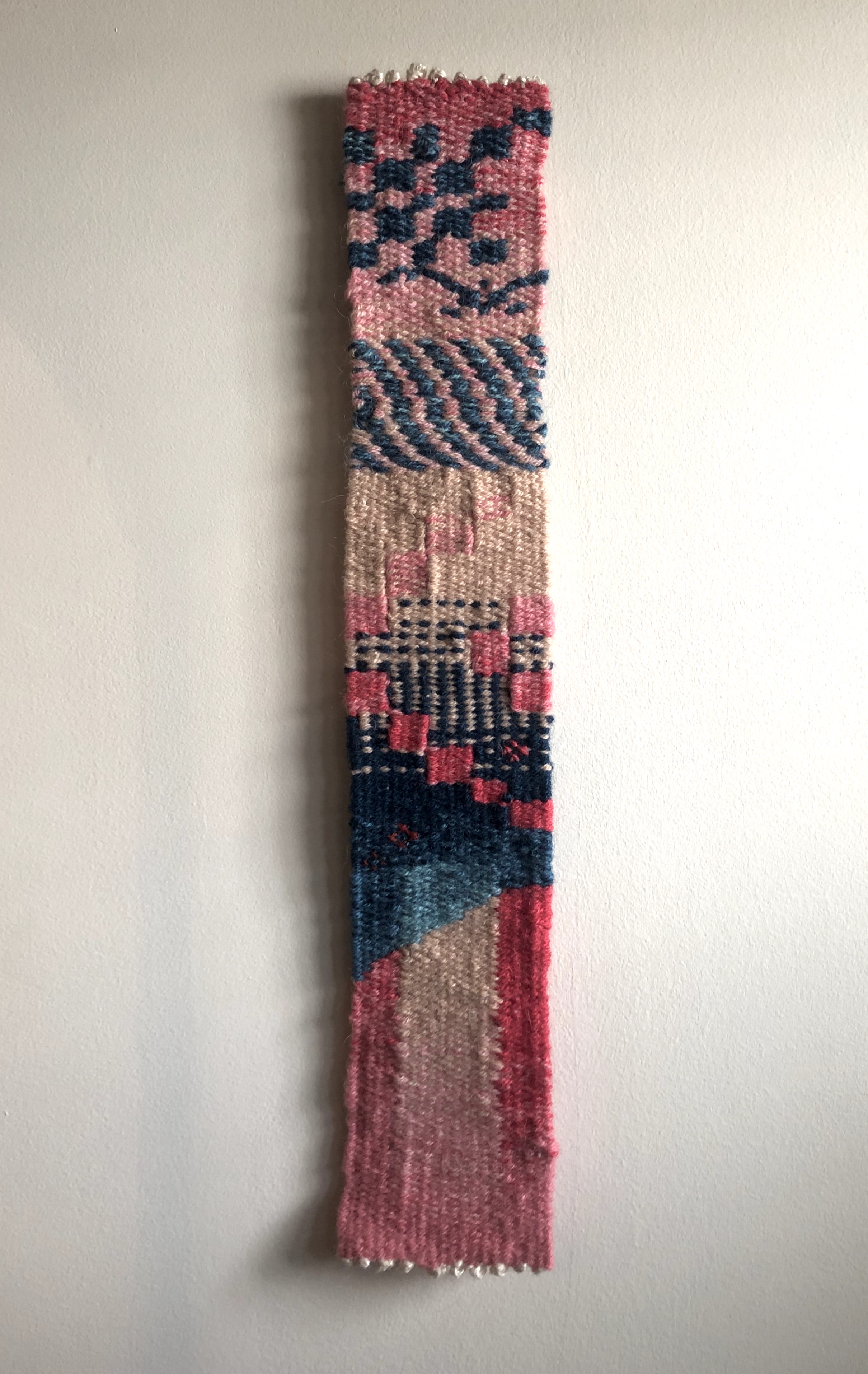   Overshot Sample I , 2018. Linen warp, wool weft. 3.5” x 21”. 