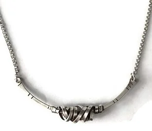 Silver Ribbon Necklace