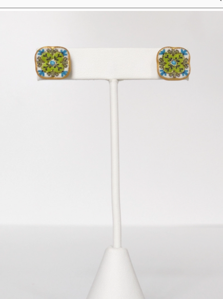 Screenshot 2026-01-18 at 12-26-51 Linda Stud Earring - Faire.png