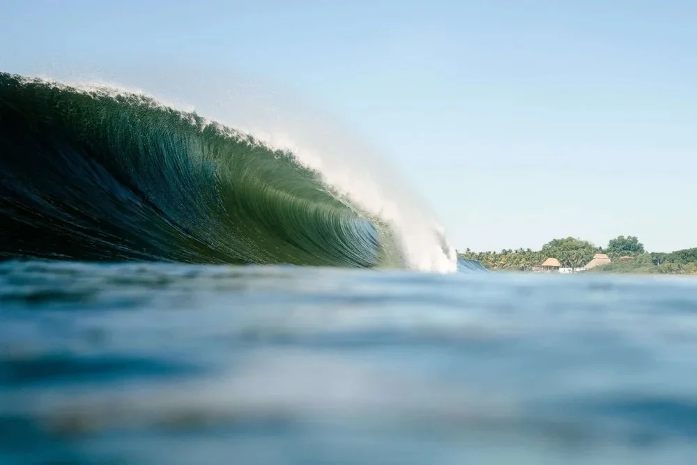 Aramu surf copy.jpg