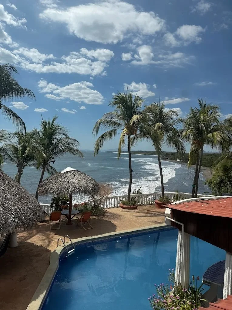 Amaru pool ocean copy.jpg