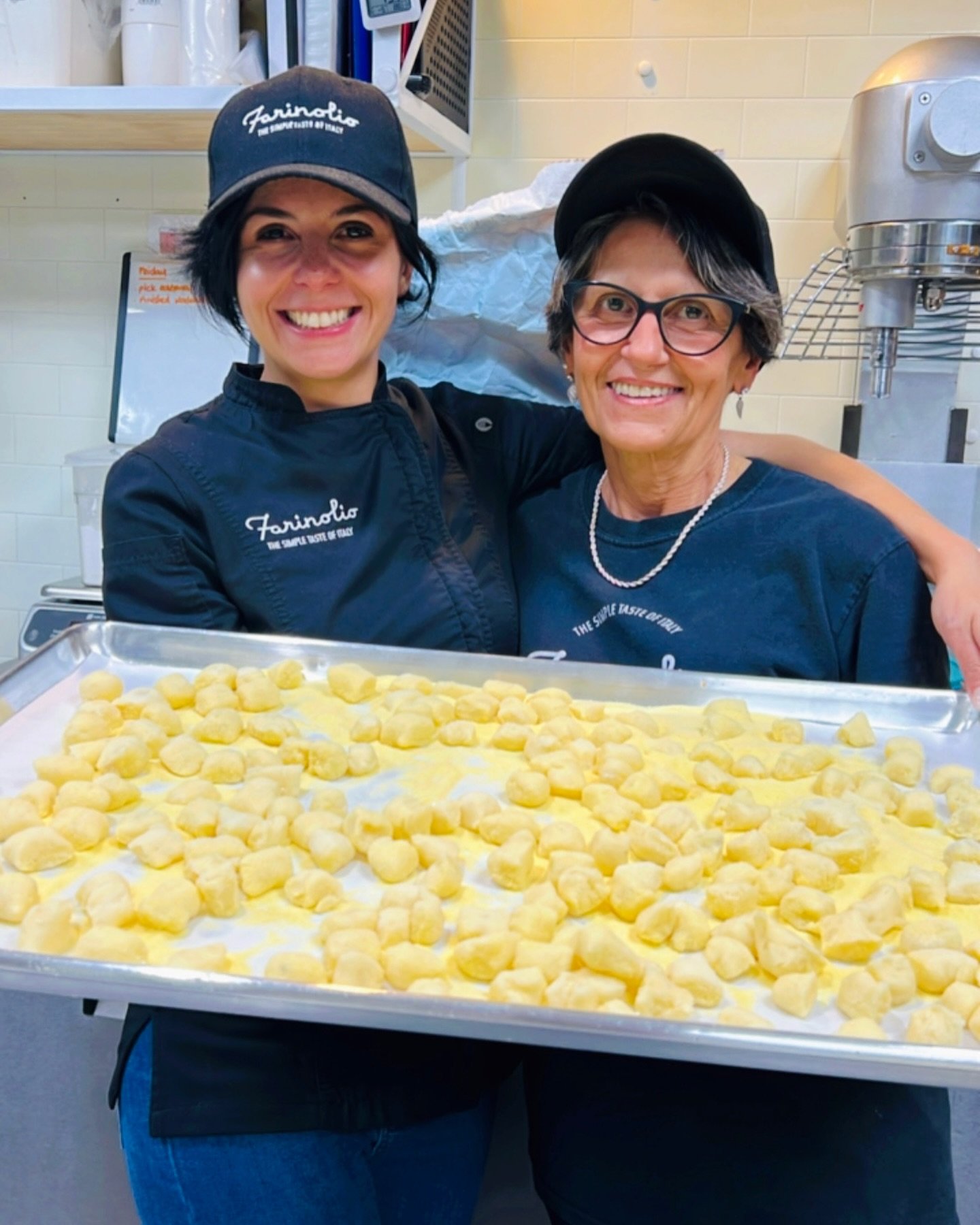 Mamma Monica and Chef Laura were thrilled to share their cherished ricetta di famiglia: gnocchi di patate! 

We hope you savored every bite of our delightful Gnocchi alla Sorrentina trays. 

Stay tuned for more exciting culinary offers, exclusively a
