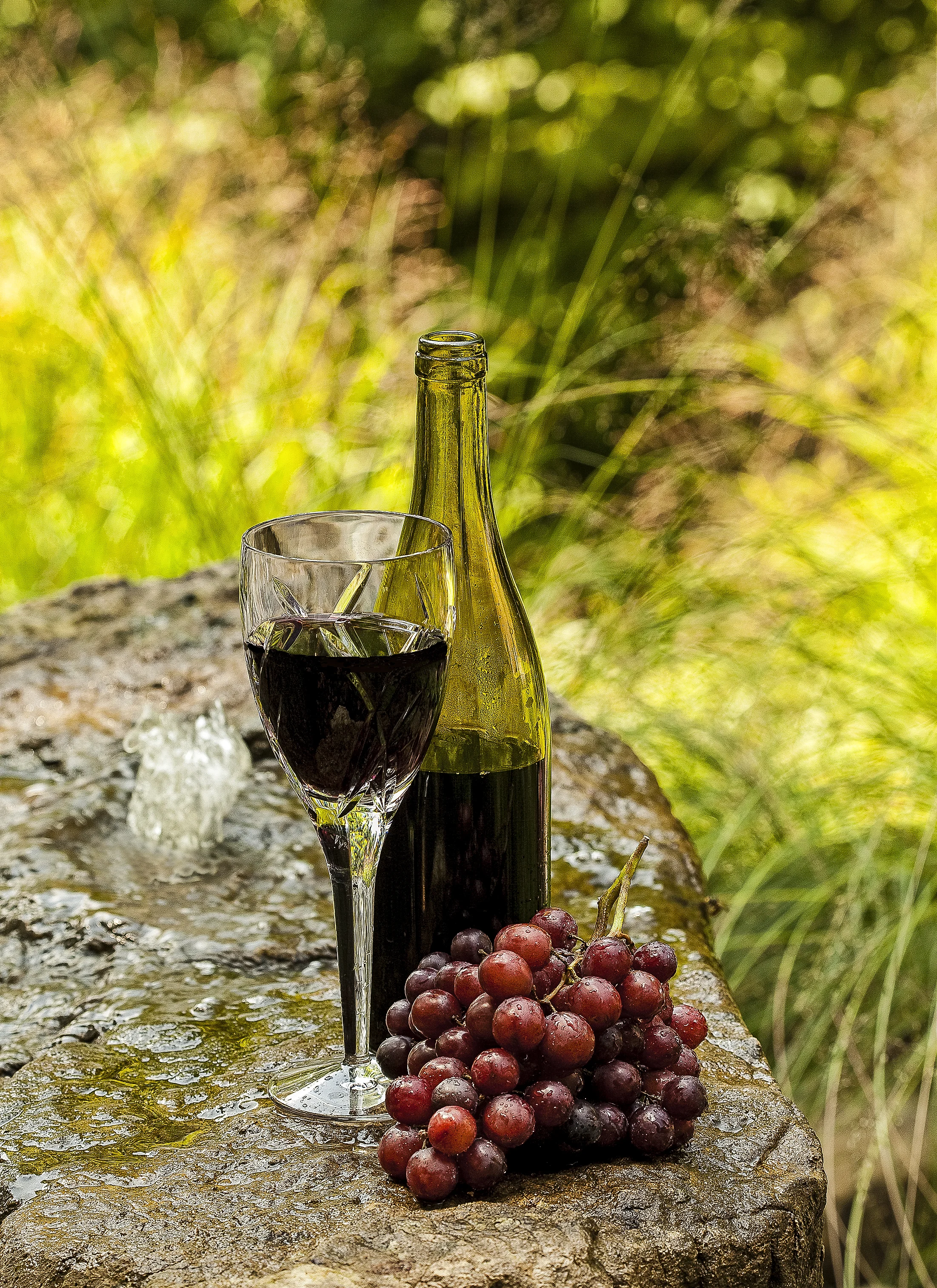 WineGlass&BottleonFt.jpg