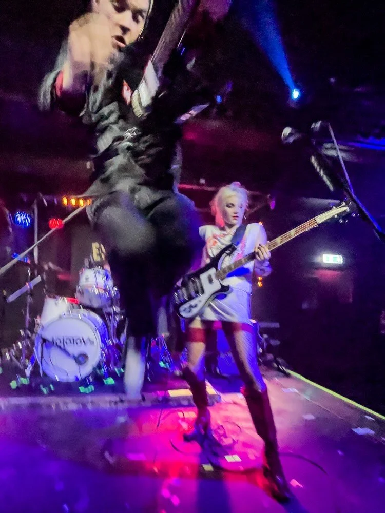 First gig of 2026 sets a high bar - the amazing @themolotovs at a sold-out @bedfordesquires - what a performance and what energy! This band will be BIG! Matt and Issy&rsquo;s Rickenbacker guitars with shades of The Jam, Clem Burke chops from Noah on 