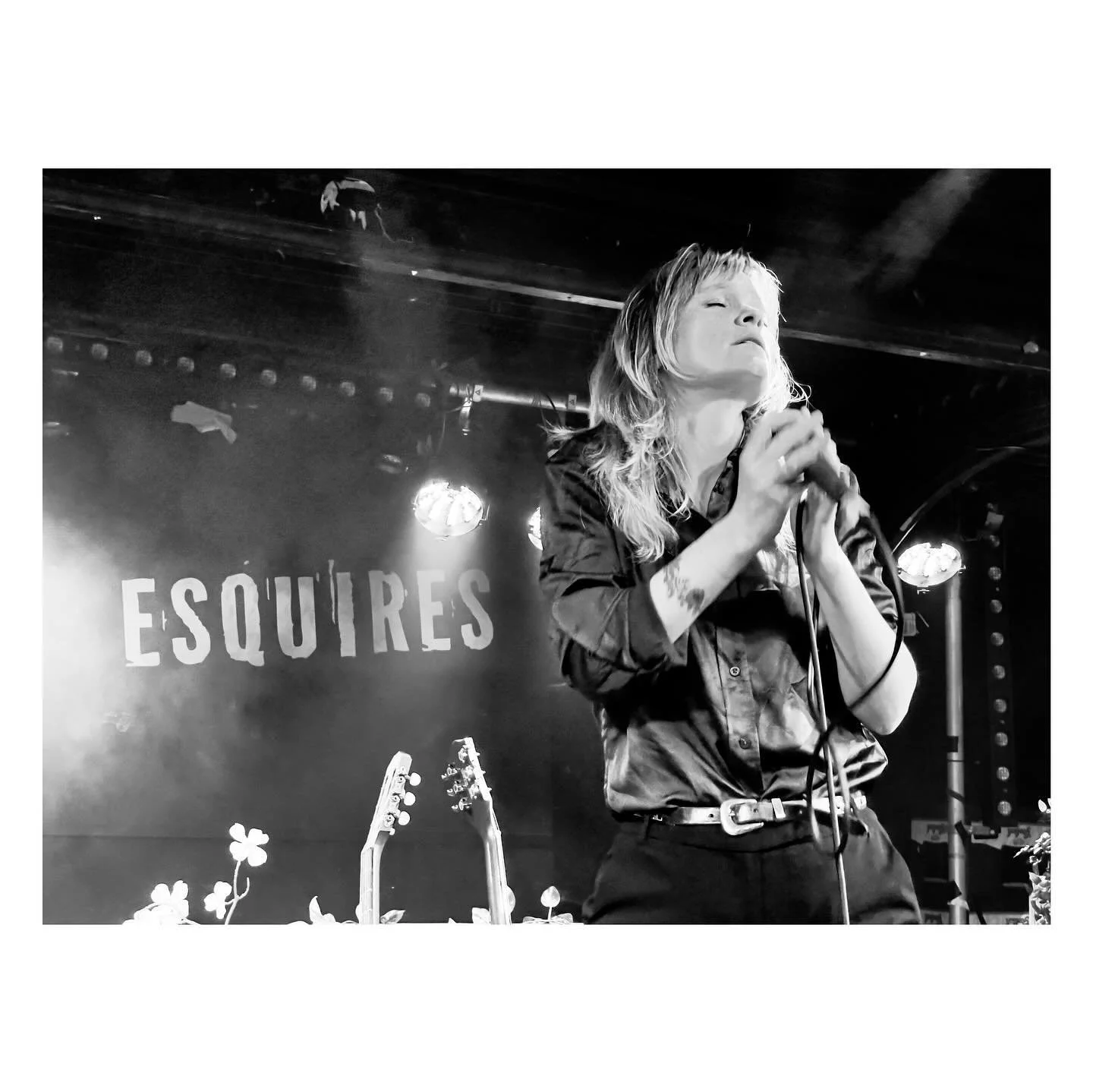 Sublime sold-out &lsquo;Undergrowth&rsquo; show by Billy Nomates @metalhorse_tor at @bedfordesquires last night - love the new jazzy/funky live drums and bass refreshing some classics and some new stuff ahead of 2025. And really warm/fun banter betwe