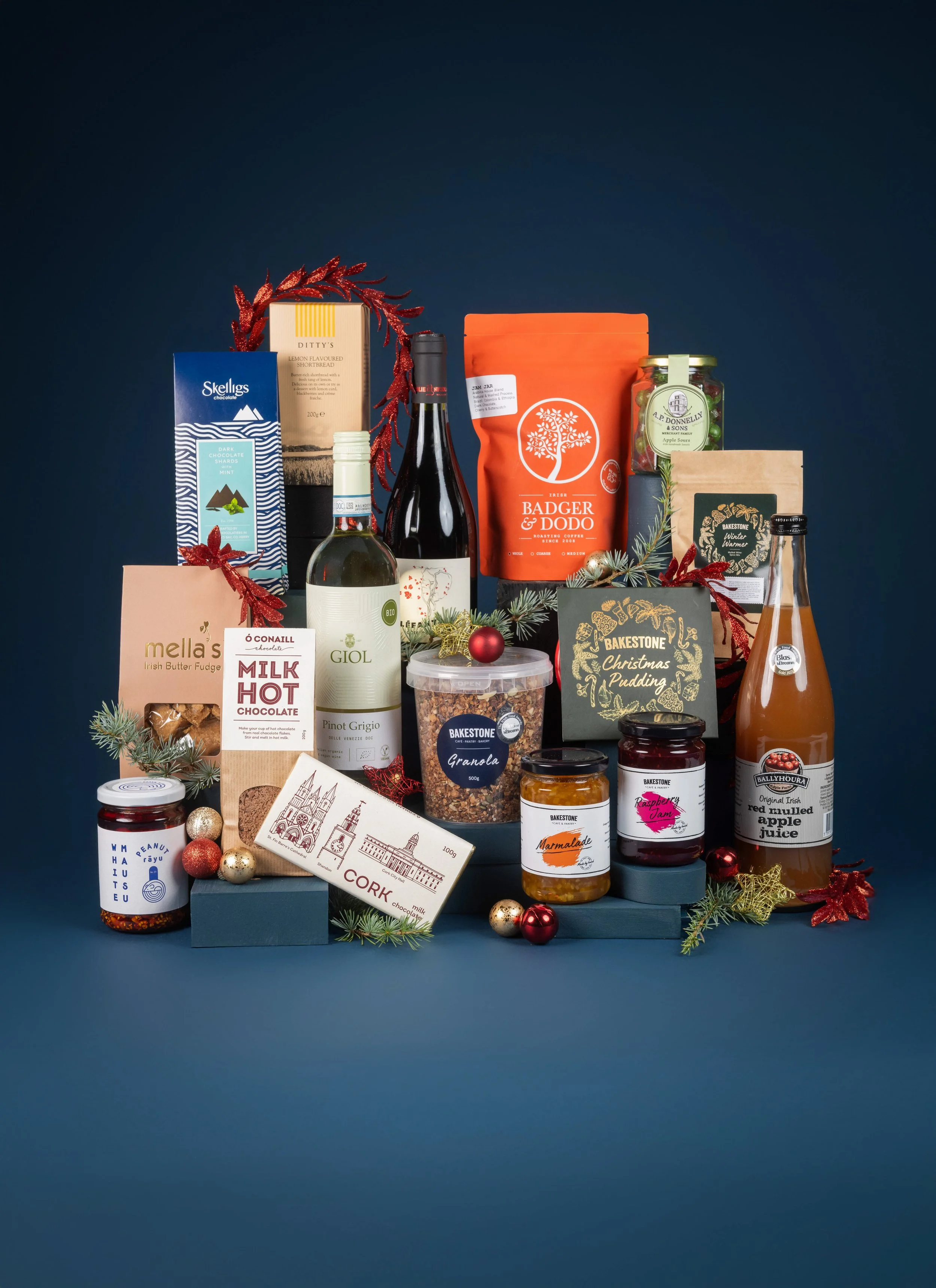 BakestoneHamper_LovelyLocal_Xmas_001.jpg