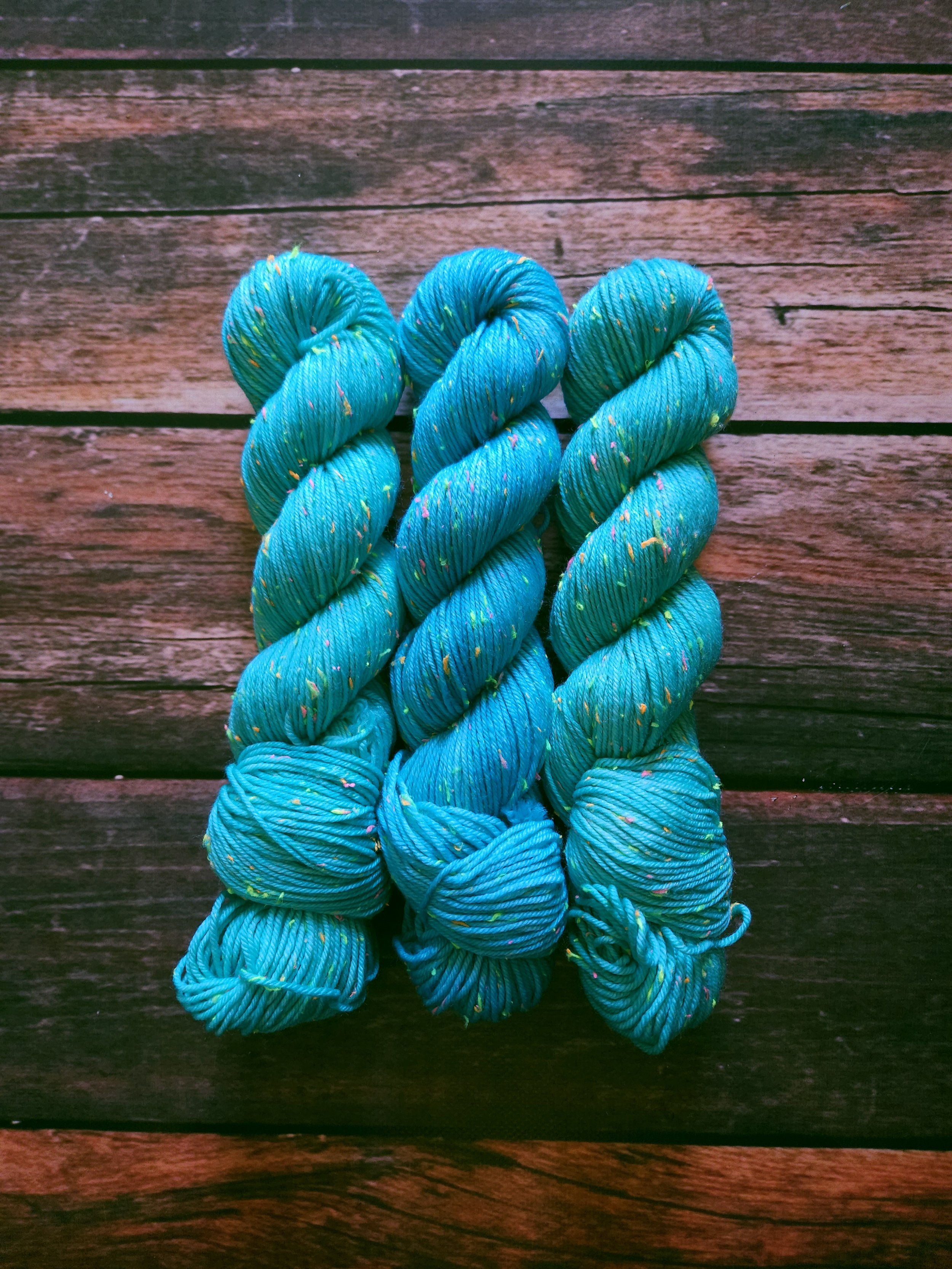 Neon DK  Tweed - Lot 2