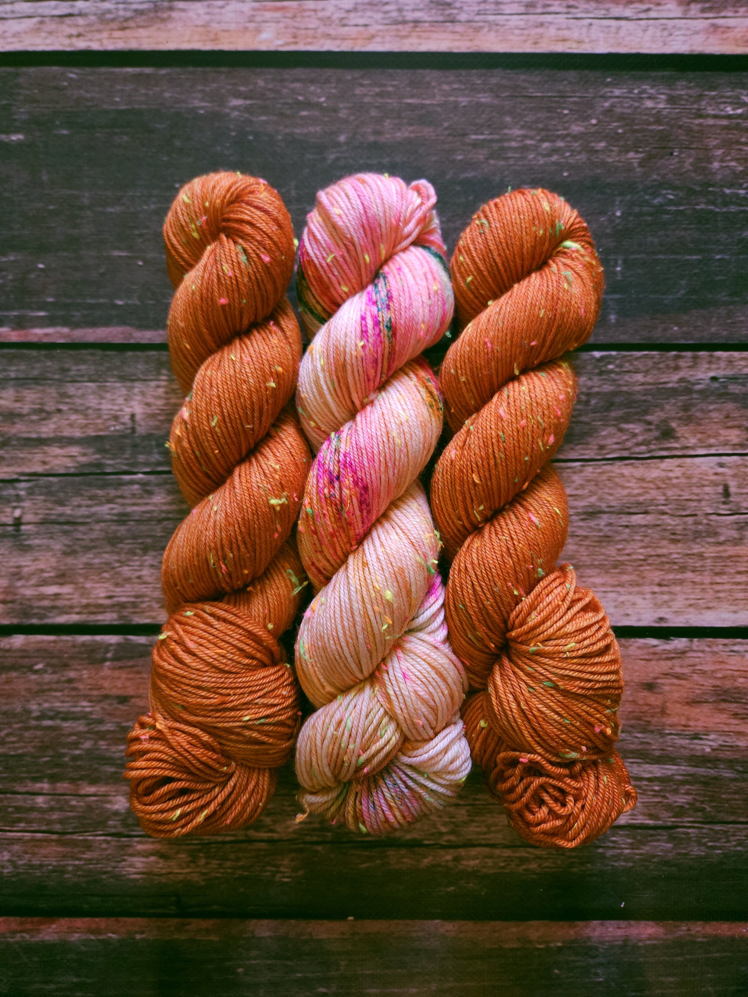 Neon DK  Tweed - Lot 5