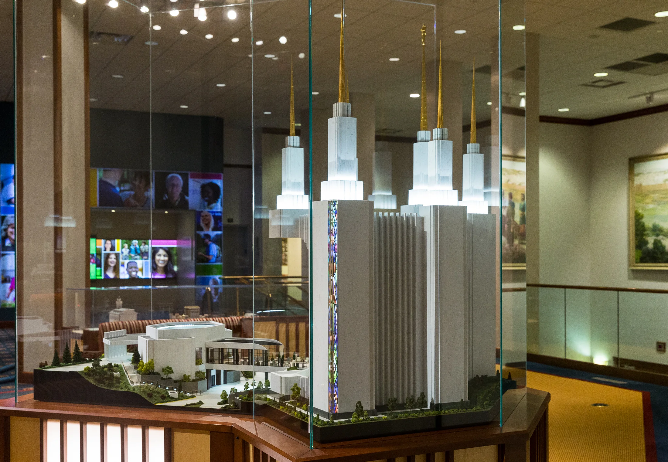 Washingtondc_temple_model4.jpg