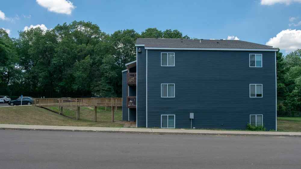 Leonard East Apartments — GLM Companies