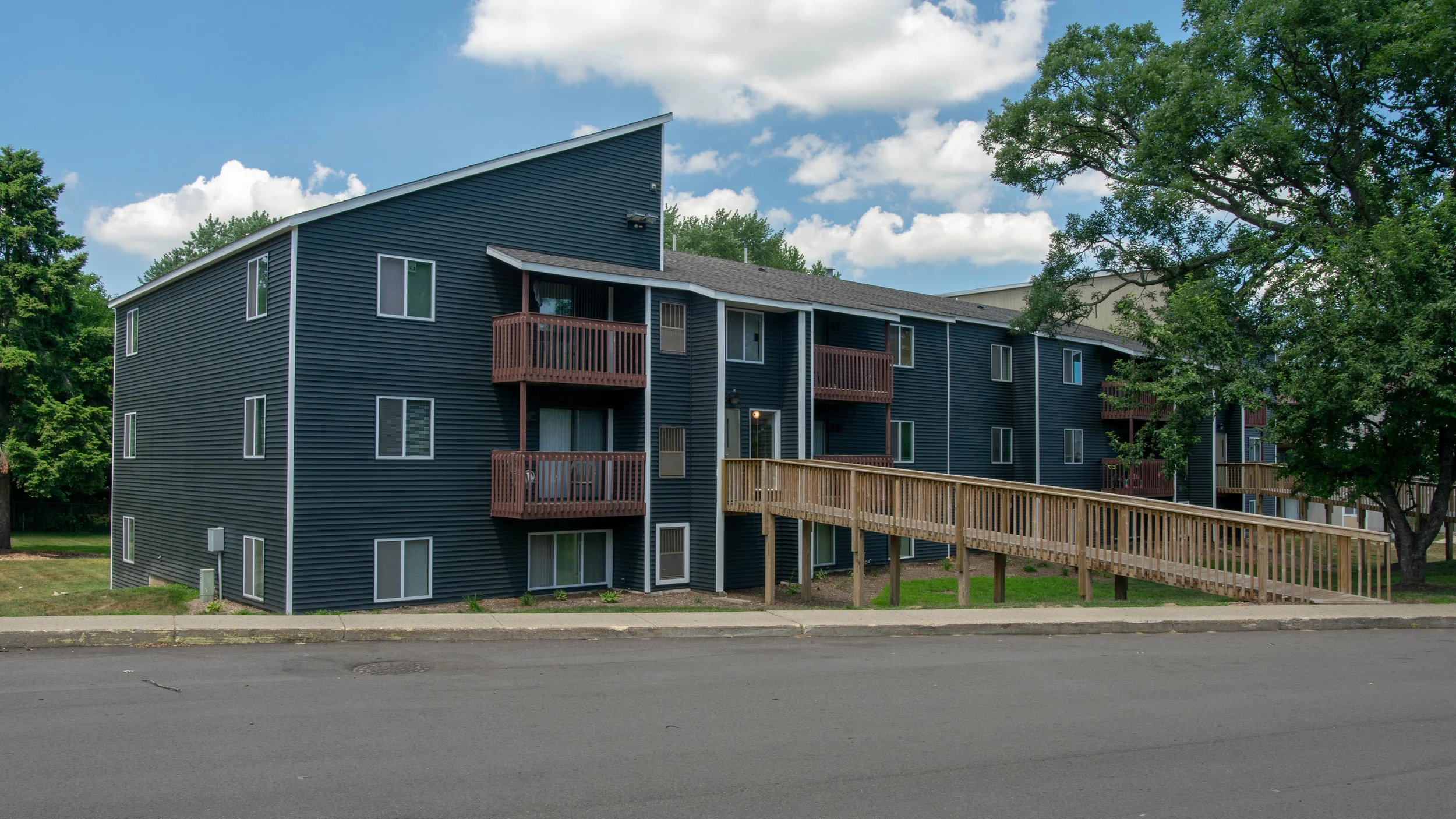 Leonard East Apartments — GLM Companies