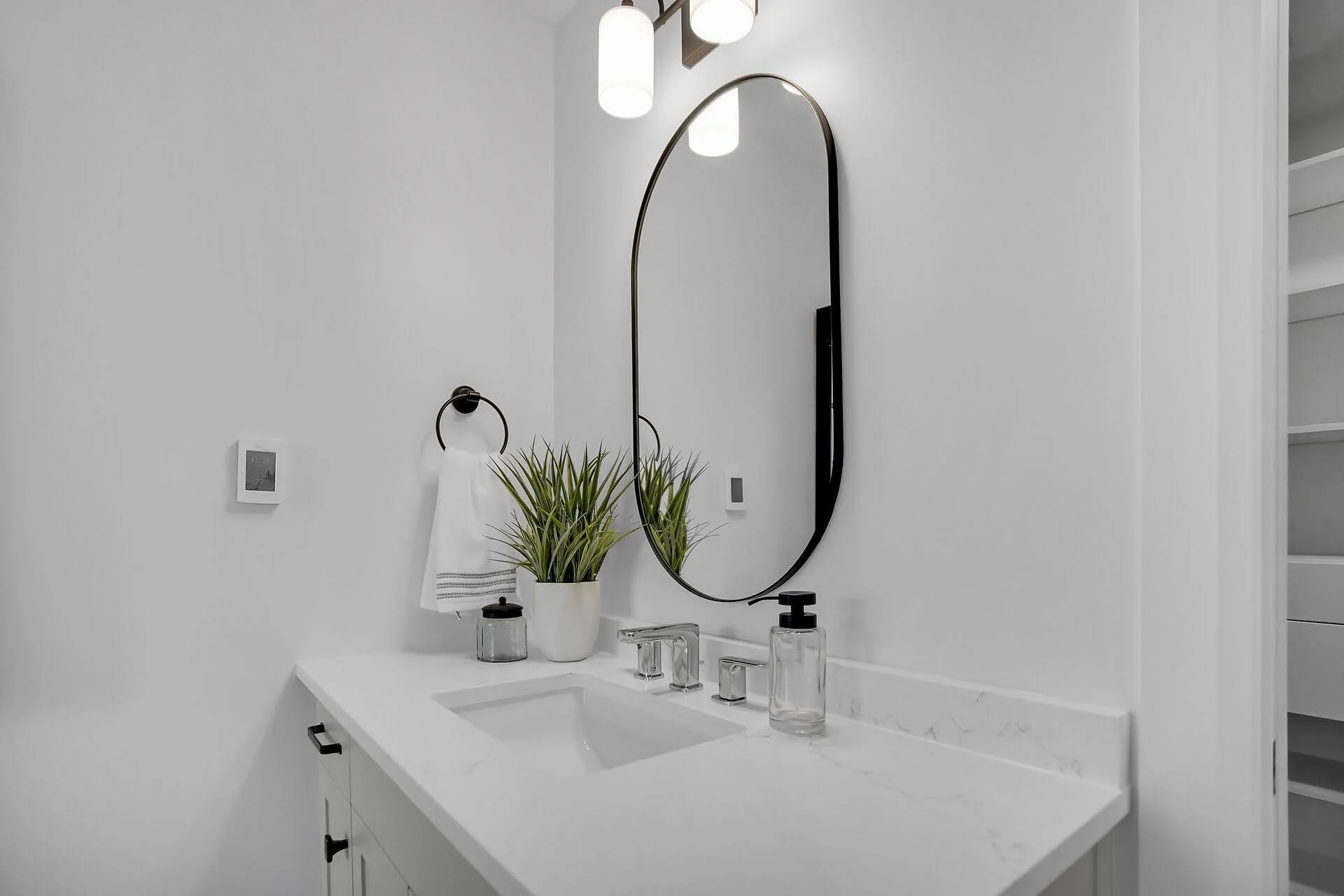 virtual-tour-356032-140.jpg