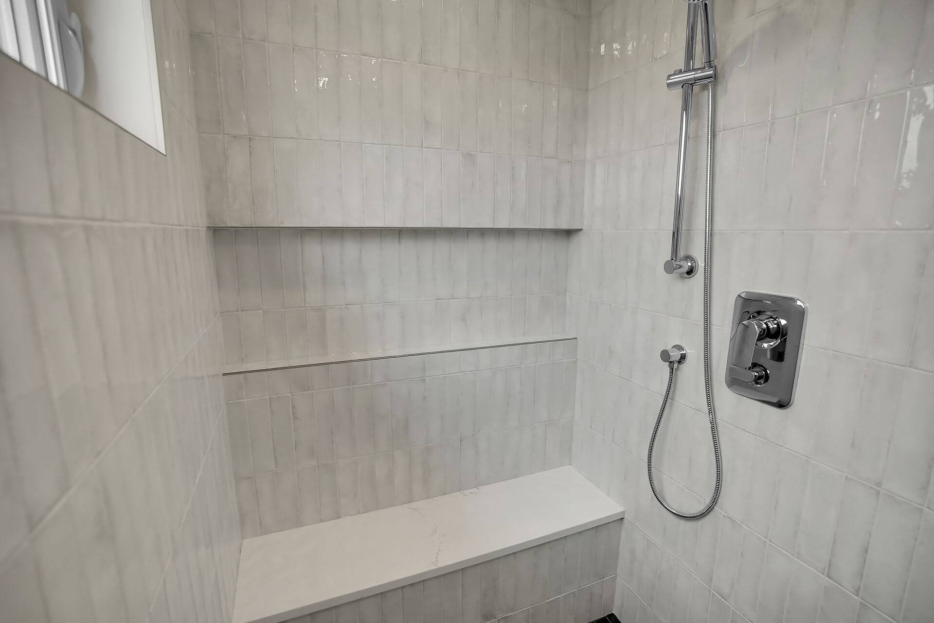 virtual-tour-356032-144.jpg