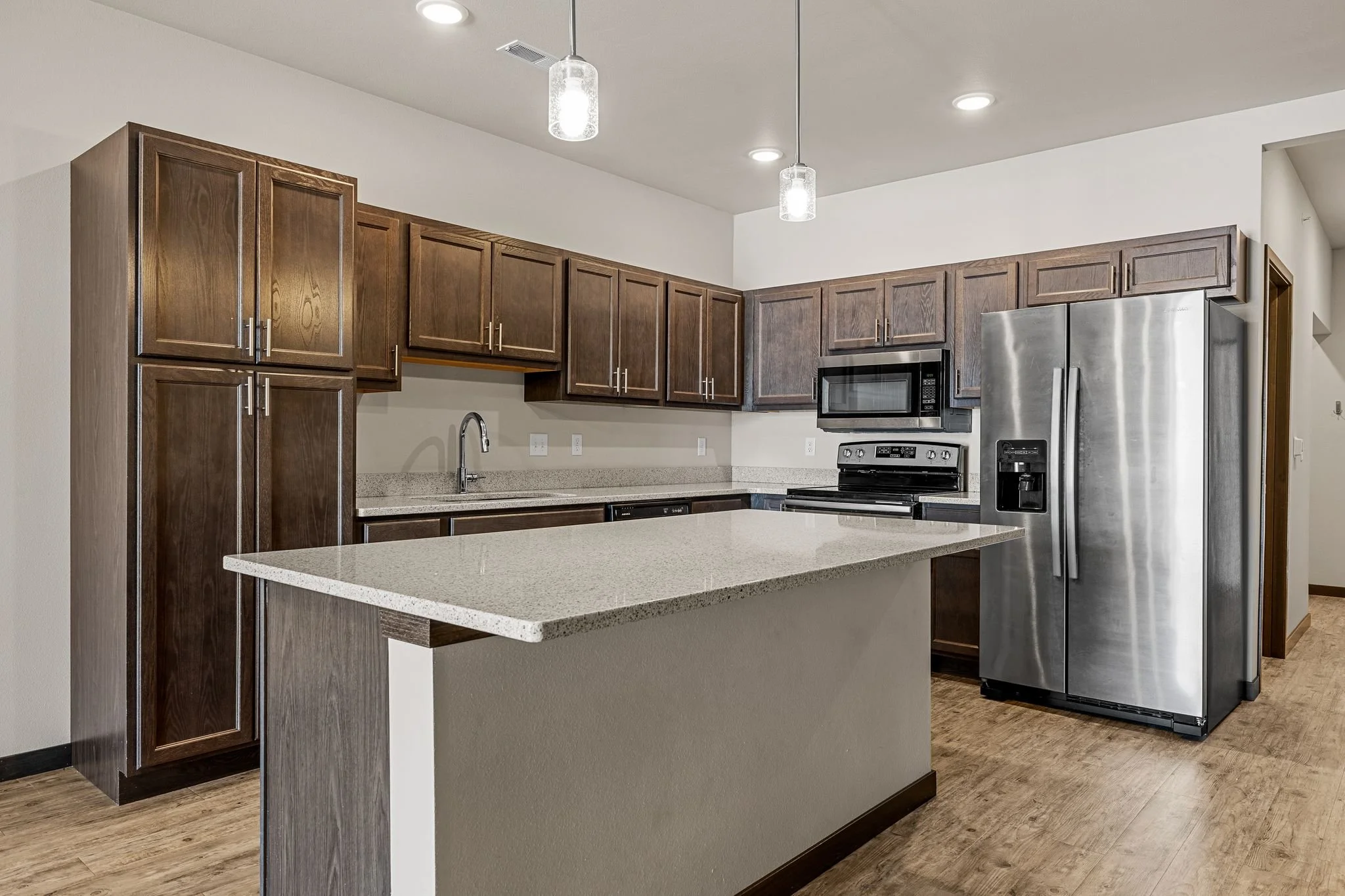 25_950_Commercial_St (24 of 33).jpg